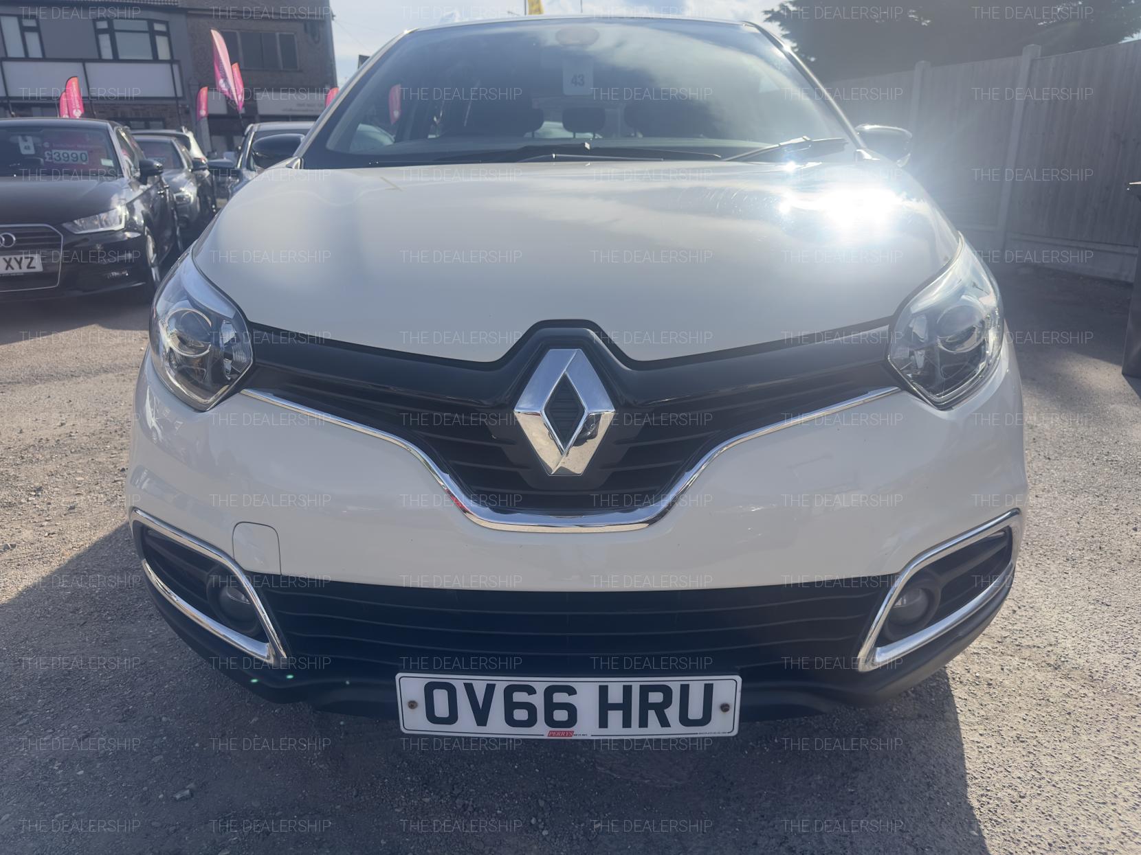 Renault Captur 0.9 TCe ENERGY Dynamique Nav SUV 5dr Petrol Manual Euro 6 (s/s) (90 ps)