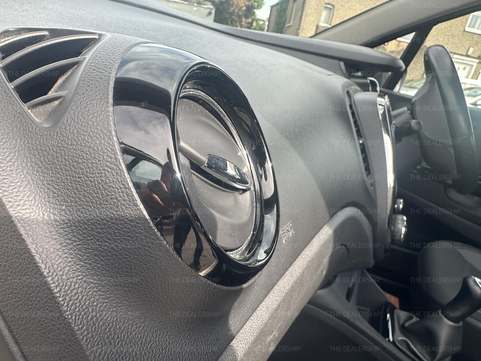 Renault Captur 0.9 TCe ENERGY Dynamique Nav SUV 5dr Petrol Manual Euro 6 (s/s) (90 ps)