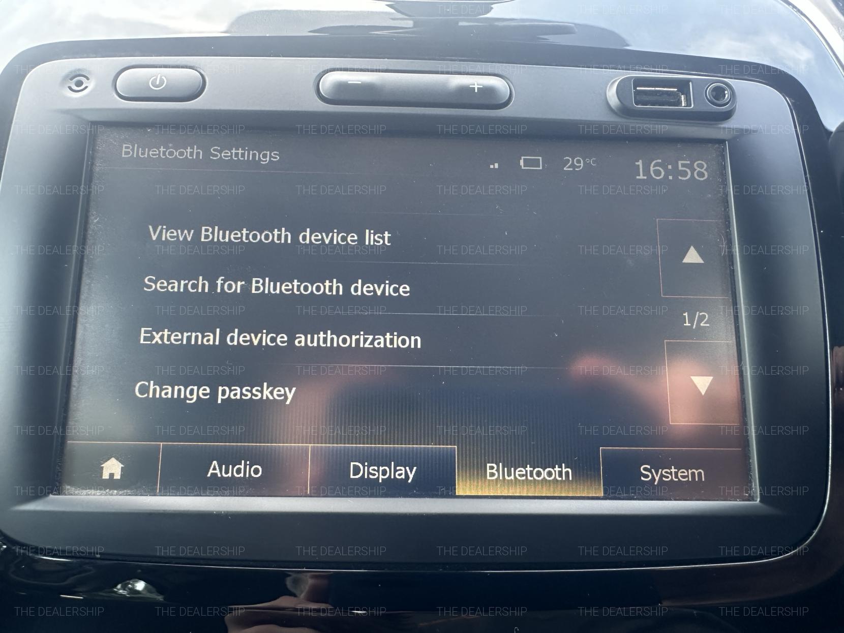Renault Captur 0.9 TCe ENERGY Dynamique Nav SUV 5dr Petrol Manual Euro 6 (s/s) (90 ps)