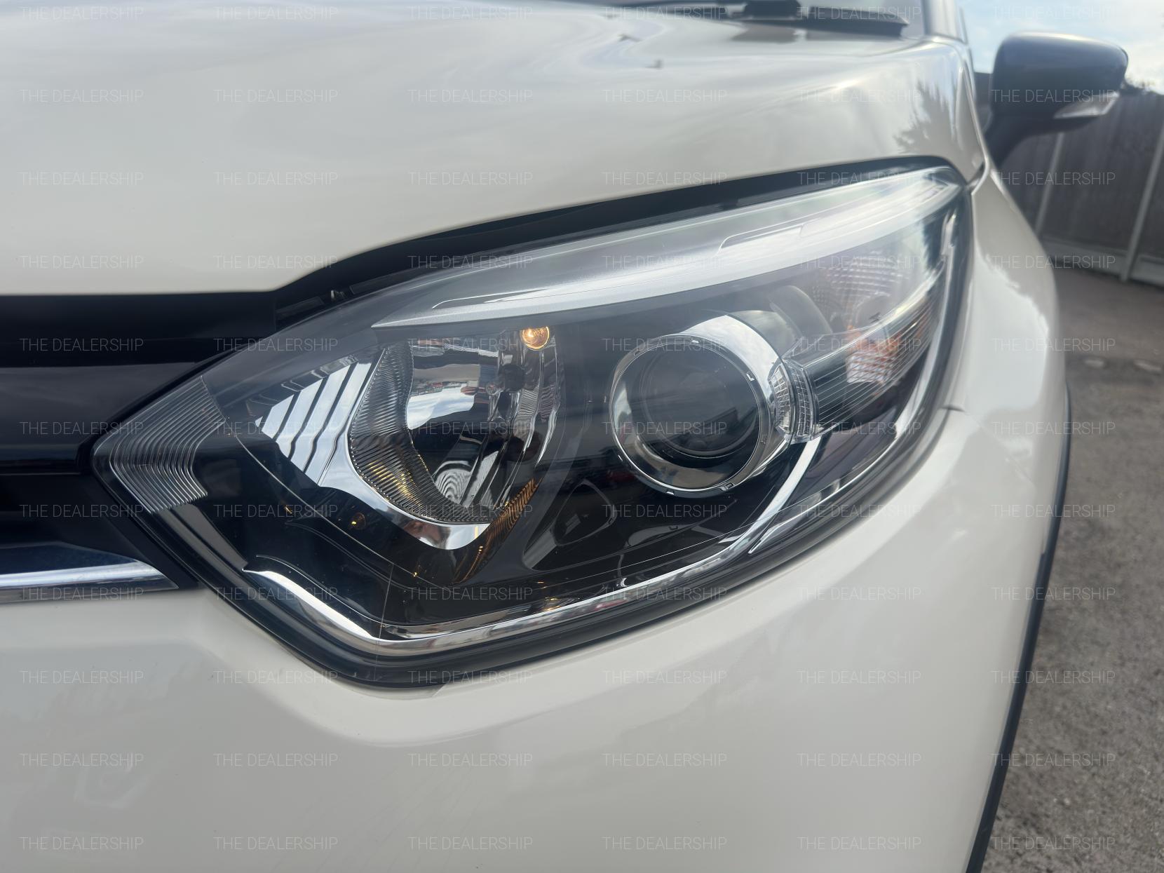 Renault Captur 0.9 TCe ENERGY Dynamique Nav SUV 5dr Petrol Manual Euro 6 (s/s) (90 ps)