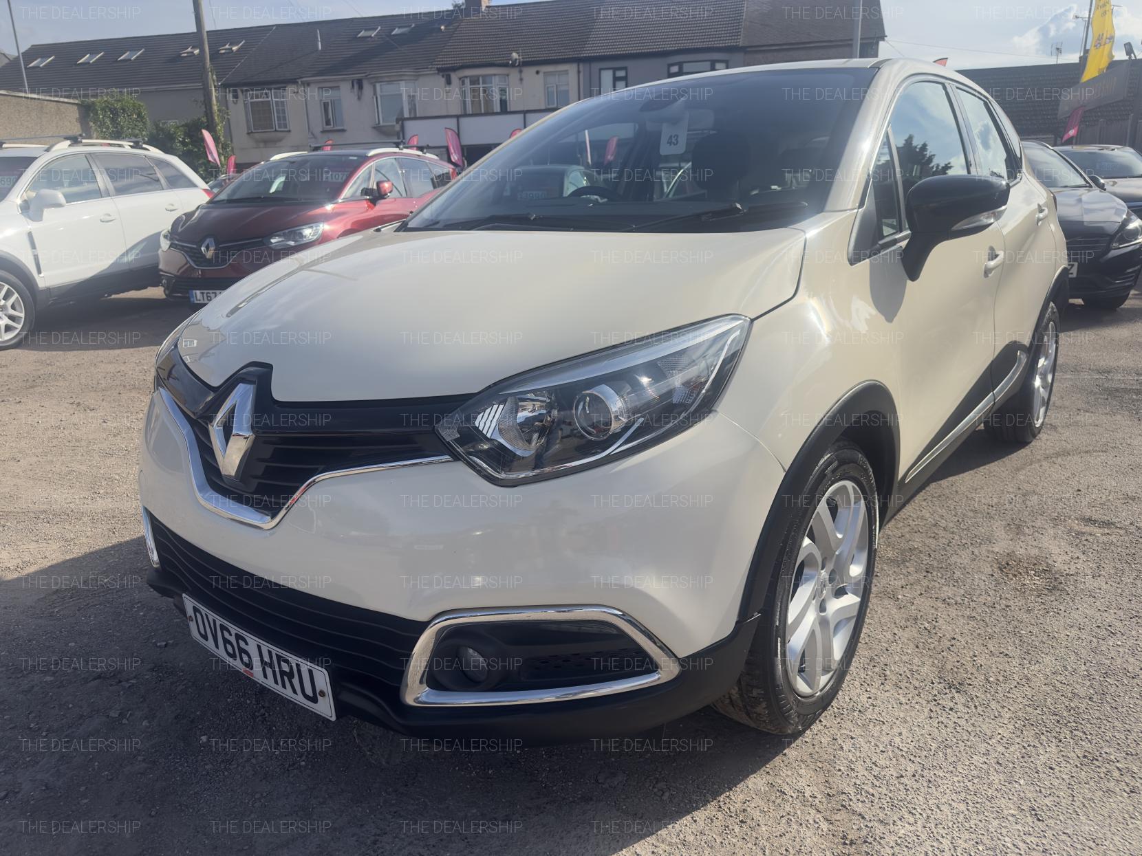 Renault Captur 0.9 TCe ENERGY Dynamique Nav SUV 5dr Petrol Manual Euro 6 (s/s) (90 ps)