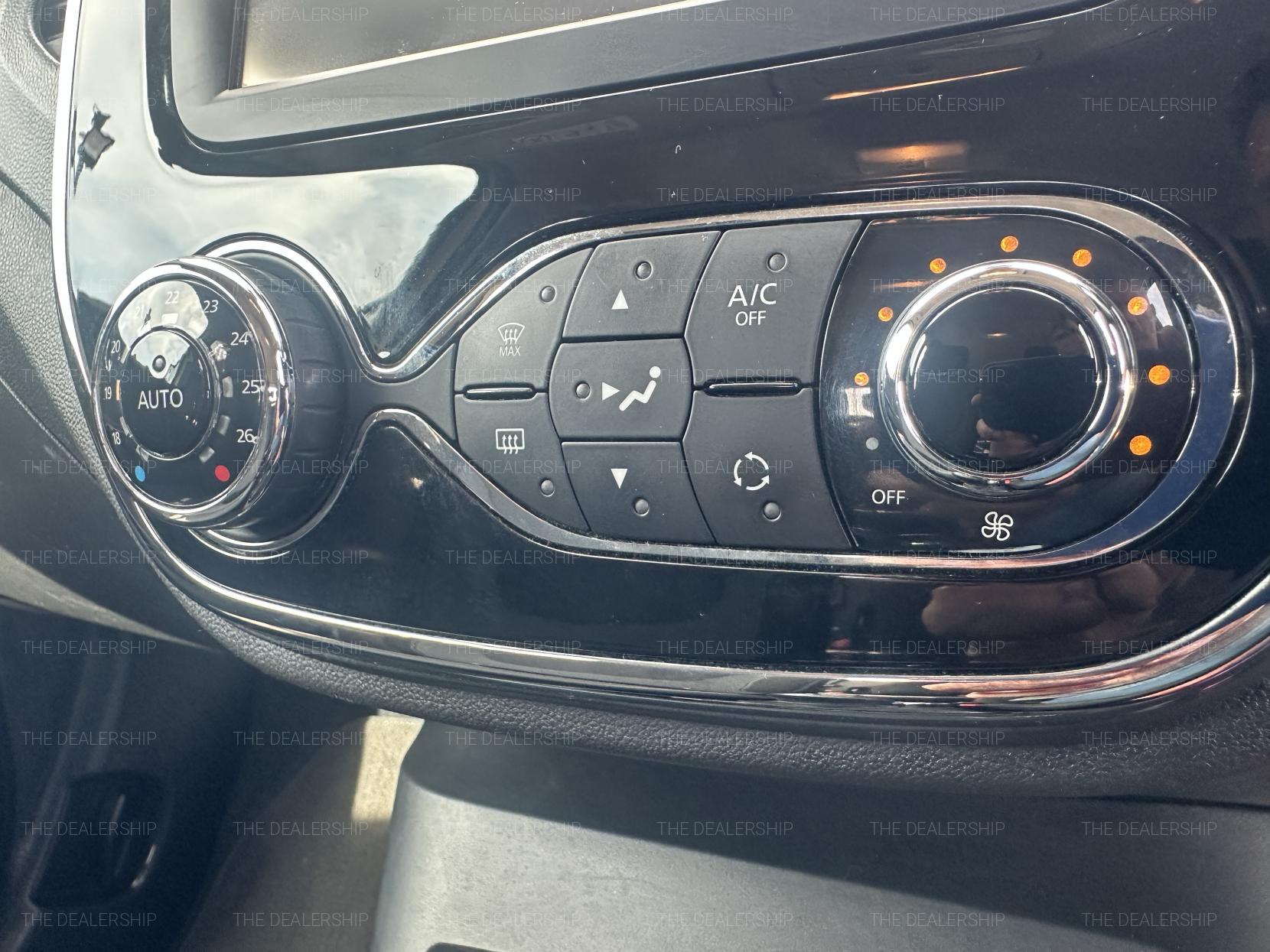 Renault Captur 0.9 TCe ENERGY Dynamique Nav SUV 5dr Petrol Manual Euro 6 (s/s) (90 ps)