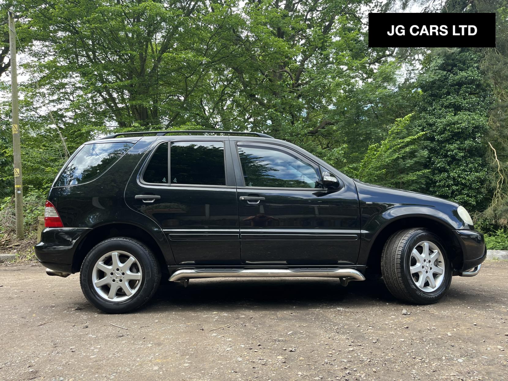 Mercedes-Benz M Class 2.7 ML270 CDI SUV 5dr Diesel Automatic (250 g/km, 163 bhp)