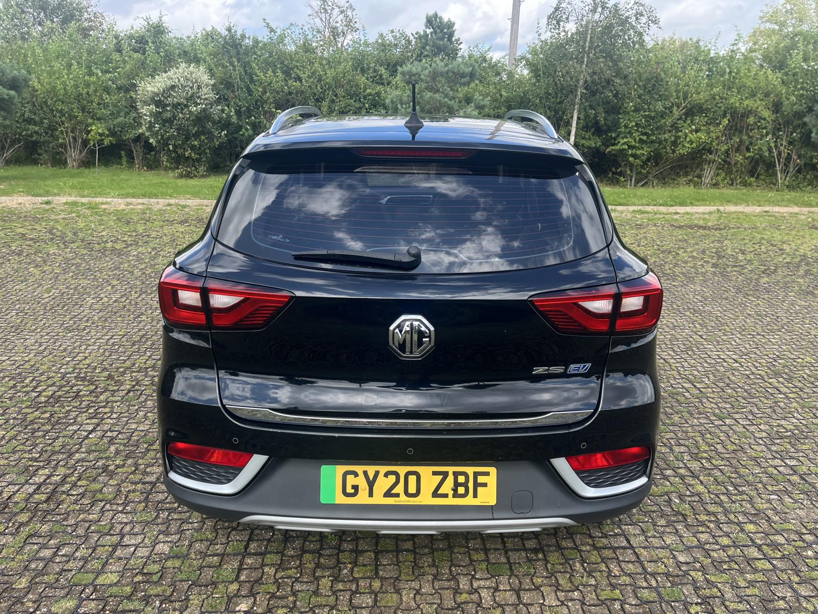 MG MG ZS 44.5kWh Exclusive SUV 5dr Electric Auto (143 ps)