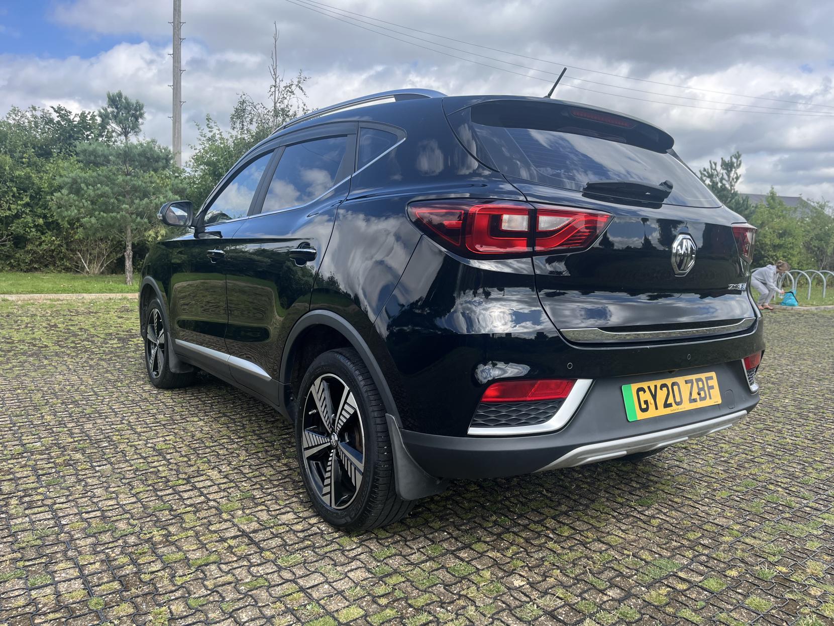 MG MG ZS 44.5kWh Exclusive SUV 5dr Electric Auto (143 ps)