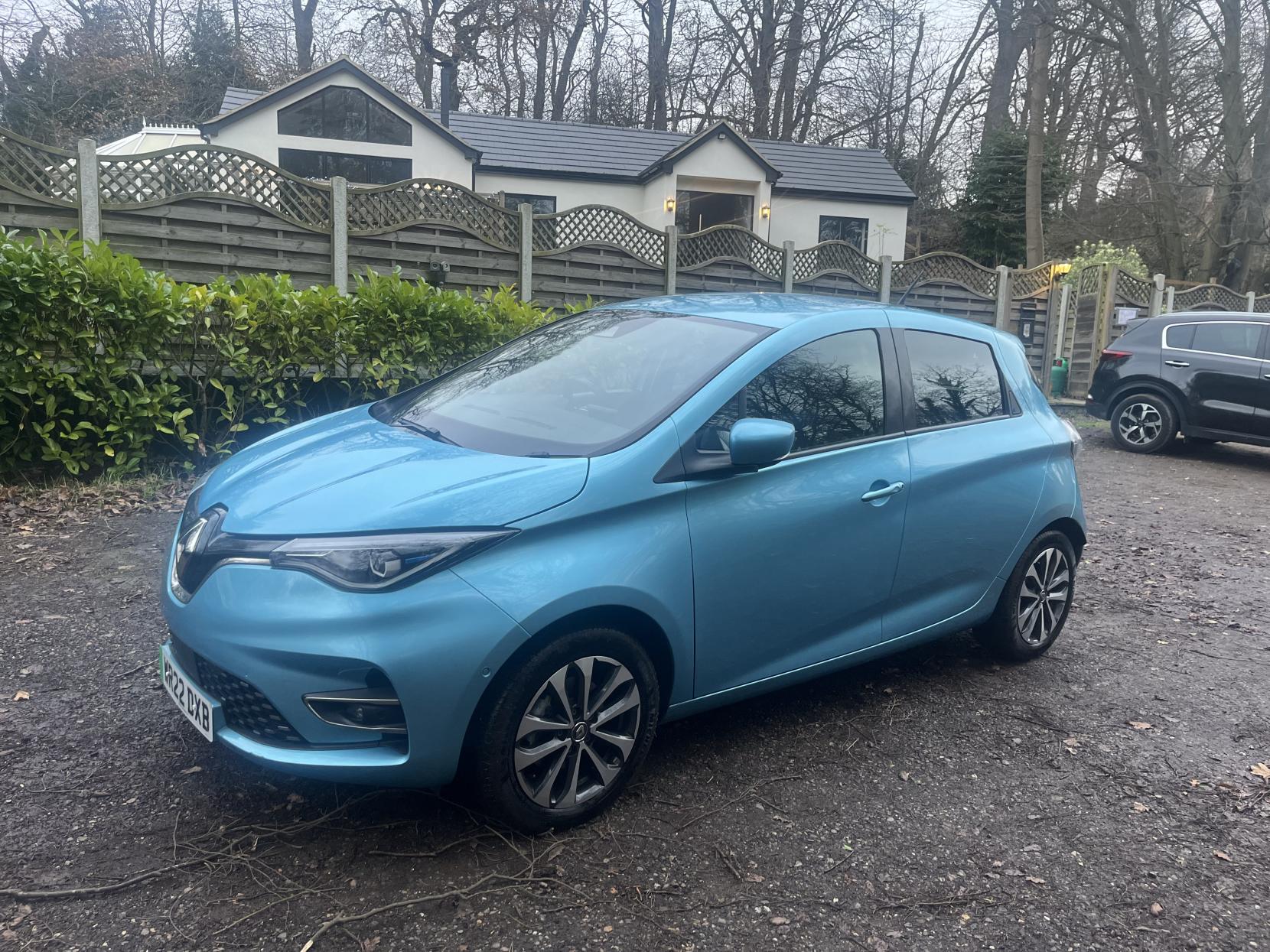 Renault Zoe R135 EV50 52kWh GT Line + Hatchback 5dr Electric Auto (Rapid Charge) (134 bhp)