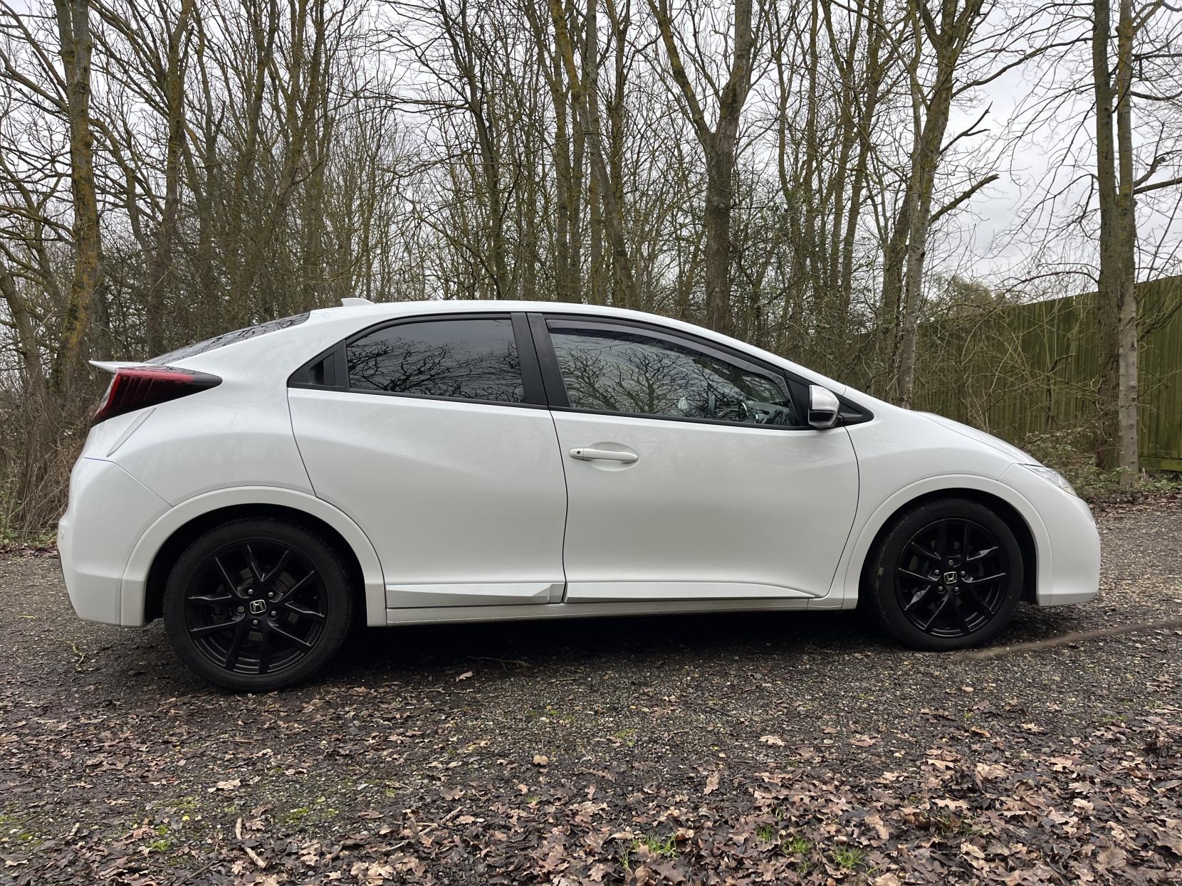 Honda Civic 1.6 i-DTEC Sport Hatchback 5dr Diesel Manual Euro 5 (s/s) (120 ps)