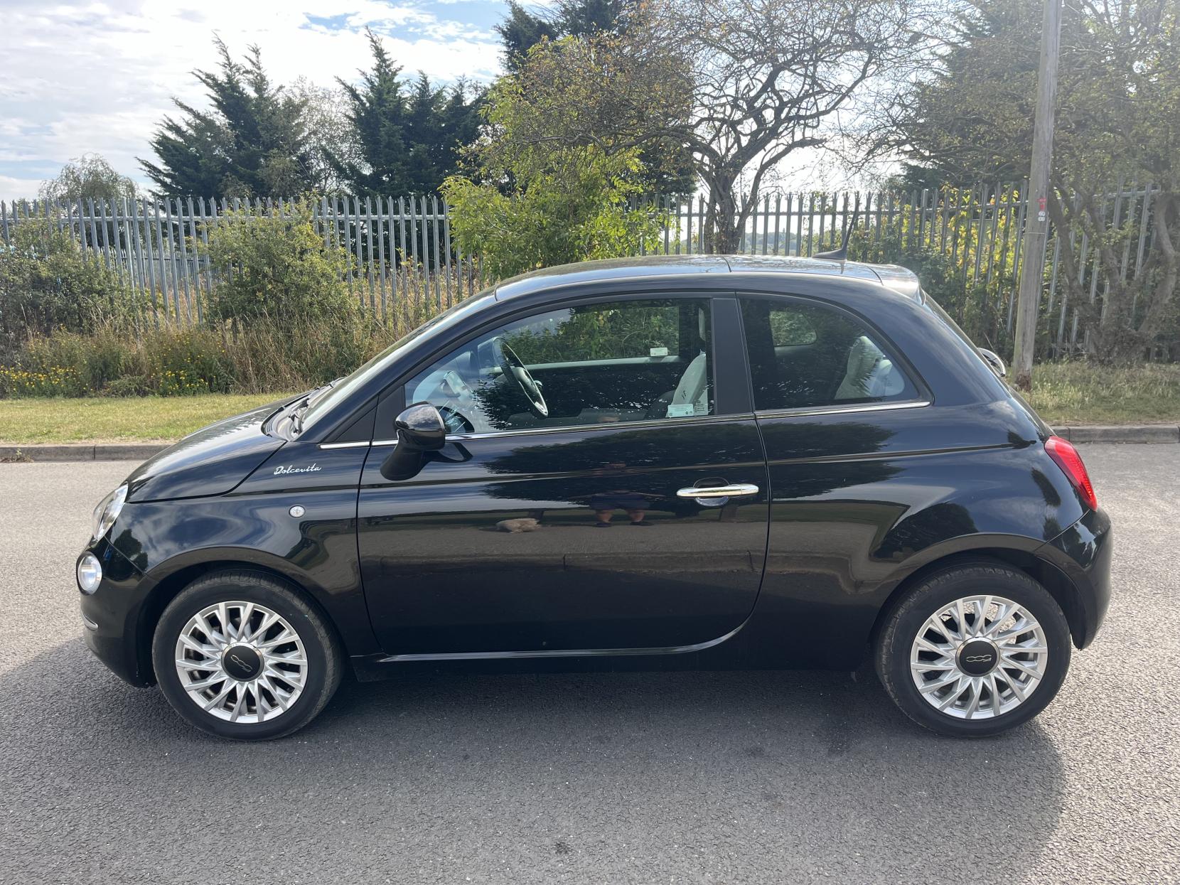 Fiat 500 1.0 MHEV Dolcevita Hatchback 3dr Petrol Manual Euro 6 (s/s) (70 bhp)