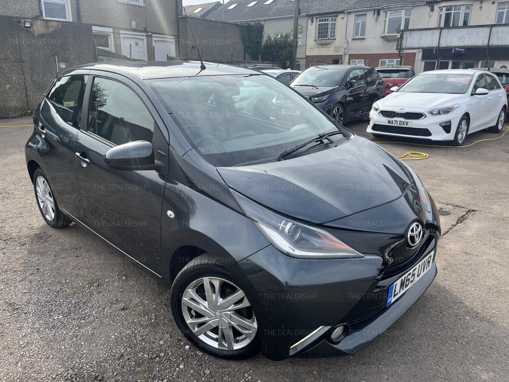 Toyota AYGO 1.0 VVT-i x-pression x-wave 5dr Petrol Manual Euro 5 Euro 5 (68 ps)