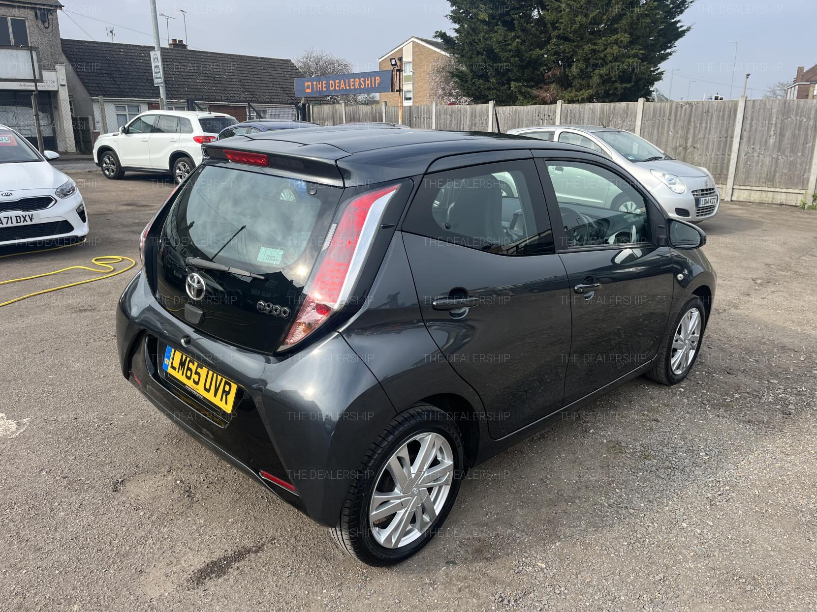 Toyota AYGO 1.0 VVT-i x-pression x-wave 5dr Petrol Manual Euro 5 Euro 5 (68 ps)