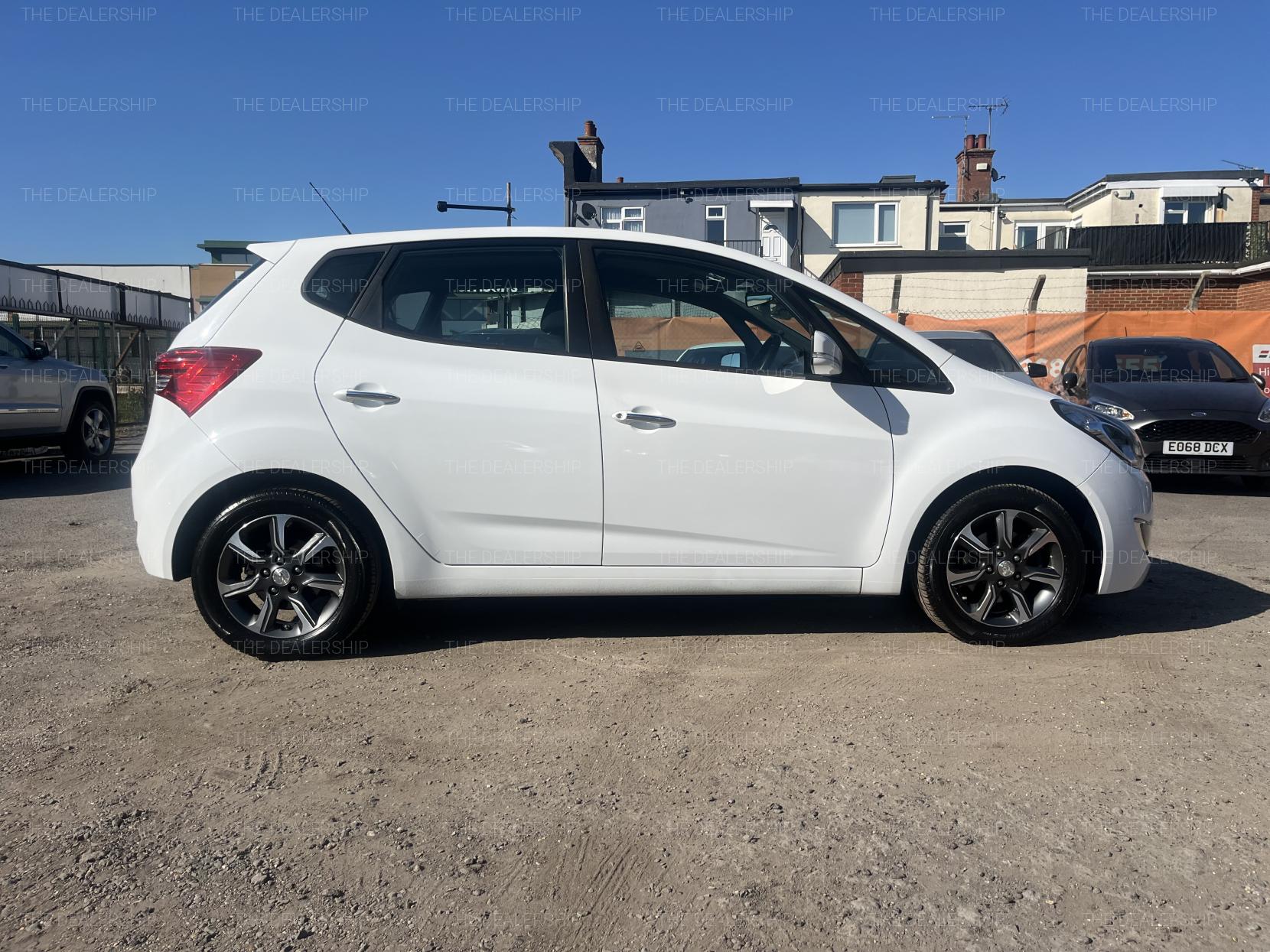 Hyundai ix20 1.6 SE Hatchback 5dr Petrol Auto Euro 6 (125 ps)