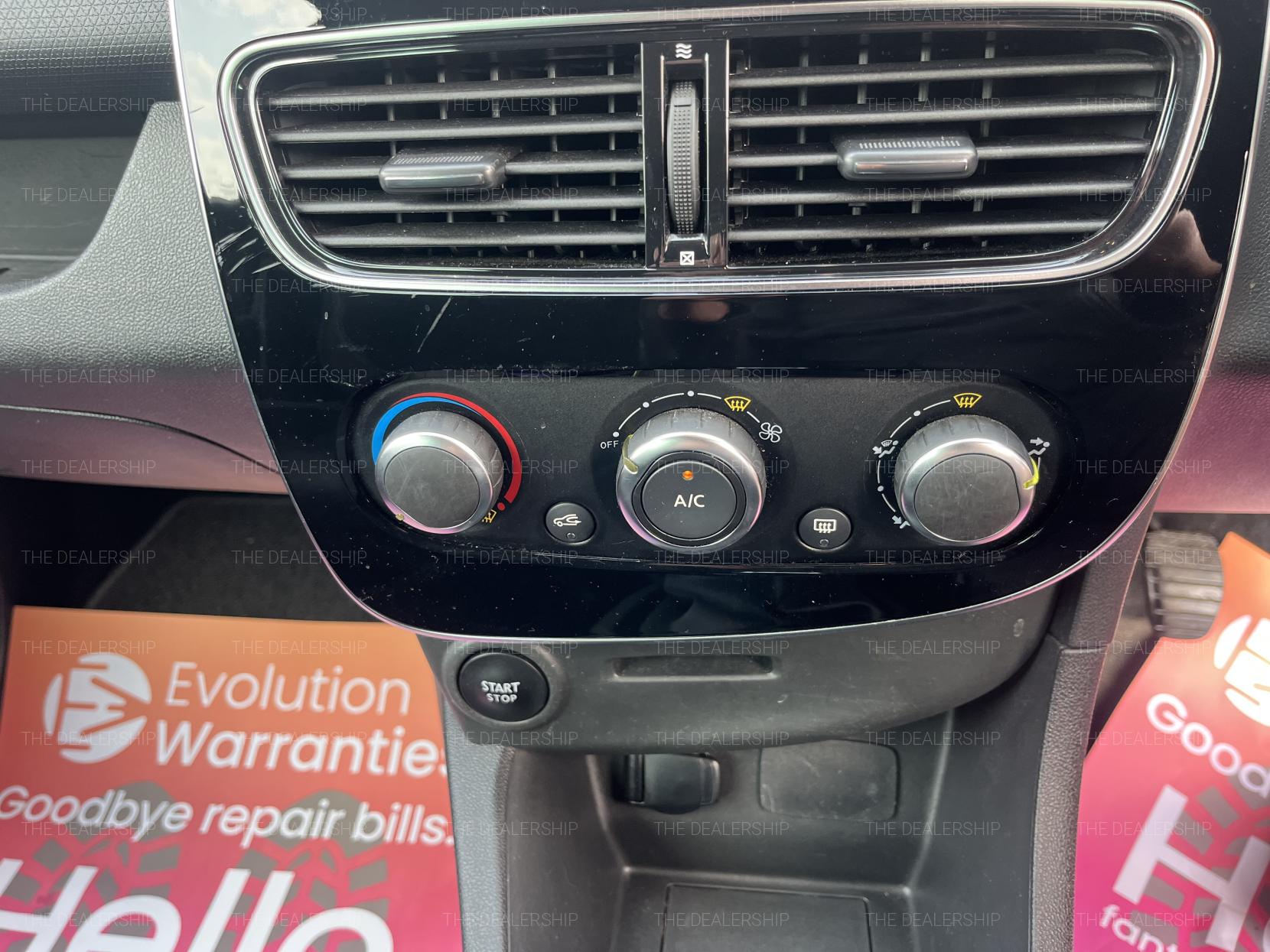 Renault Clio 0.9 TCe Iconic Hatchback 5dr Petrol Manual Euro 6 (s/s) (90 ps)