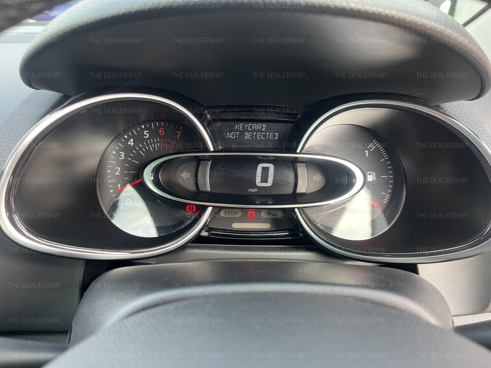 Renault Clio 0.9 TCe Iconic Hatchback 5dr Petrol Manual Euro 6 (s/s) (90 ps)