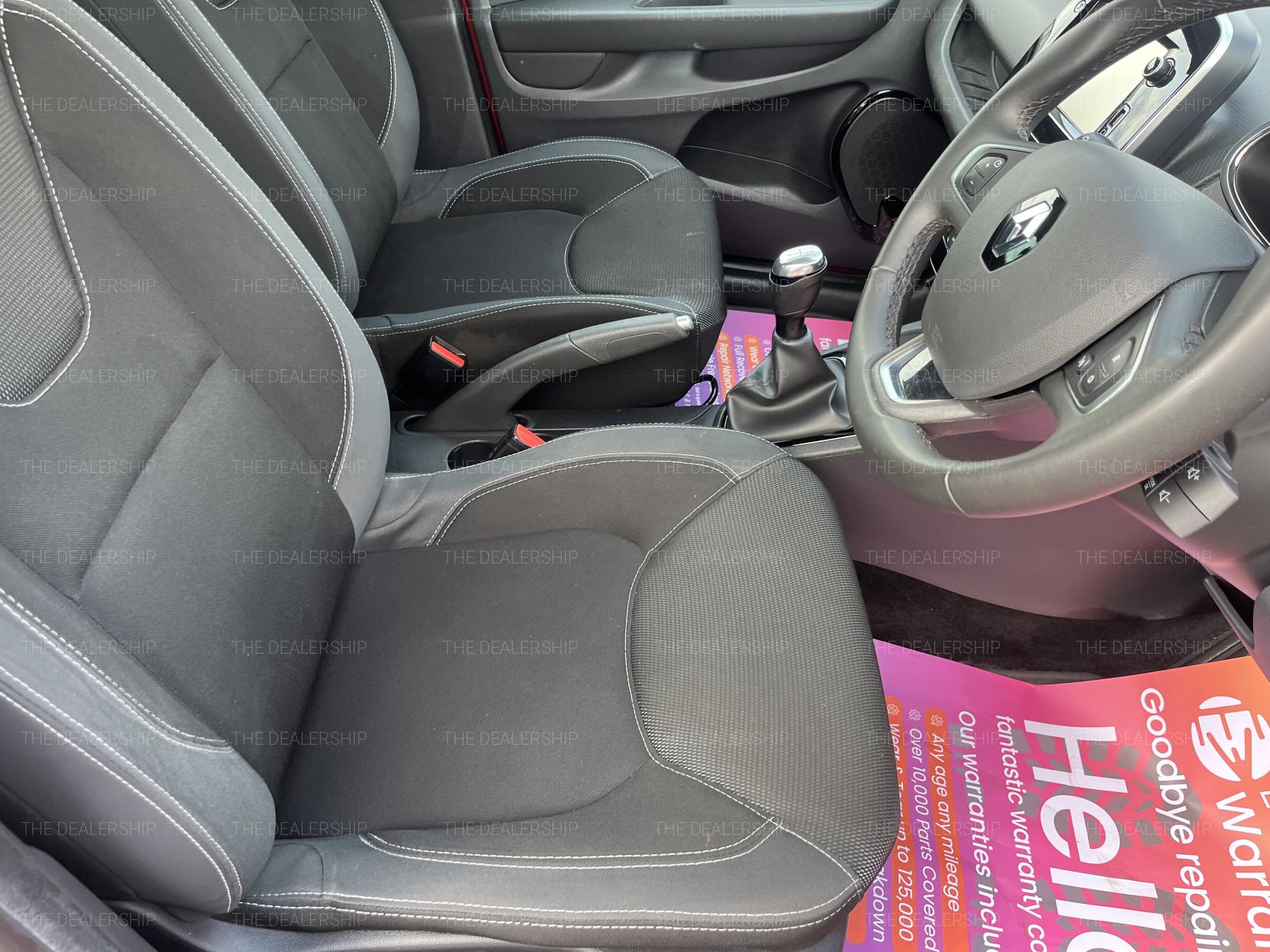 Renault Clio 0.9 TCe Iconic Hatchback 5dr Petrol Manual Euro 6 (s/s) (90 ps)