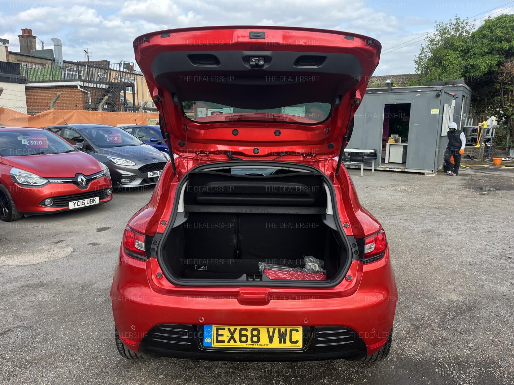 Renault Clio 0.9 TCe Iconic Hatchback 5dr Petrol Manual Euro 6 (s/s) (90 ps)