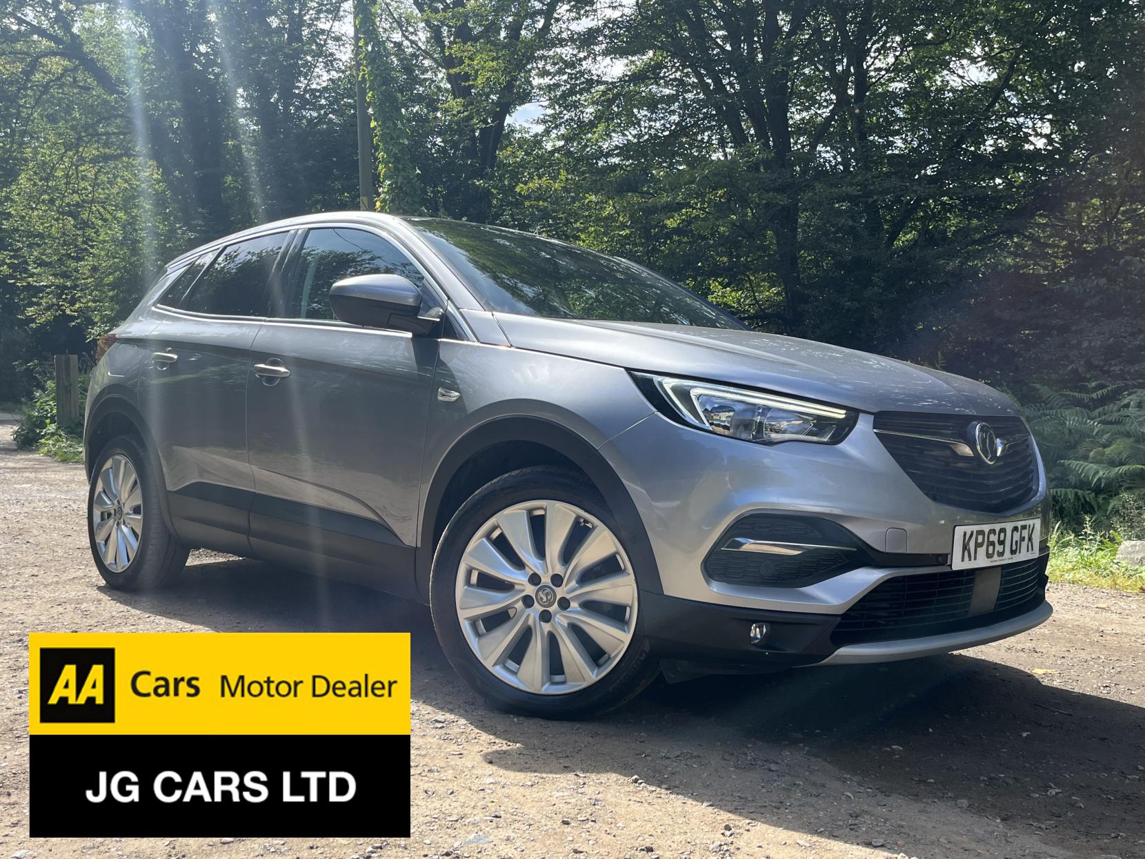 Vauxhall Grandland X 1.2 Turbo Elite Nav SUV 5dr Petrol Auto 8Spd Euro 6 (s/s) (130 ps)