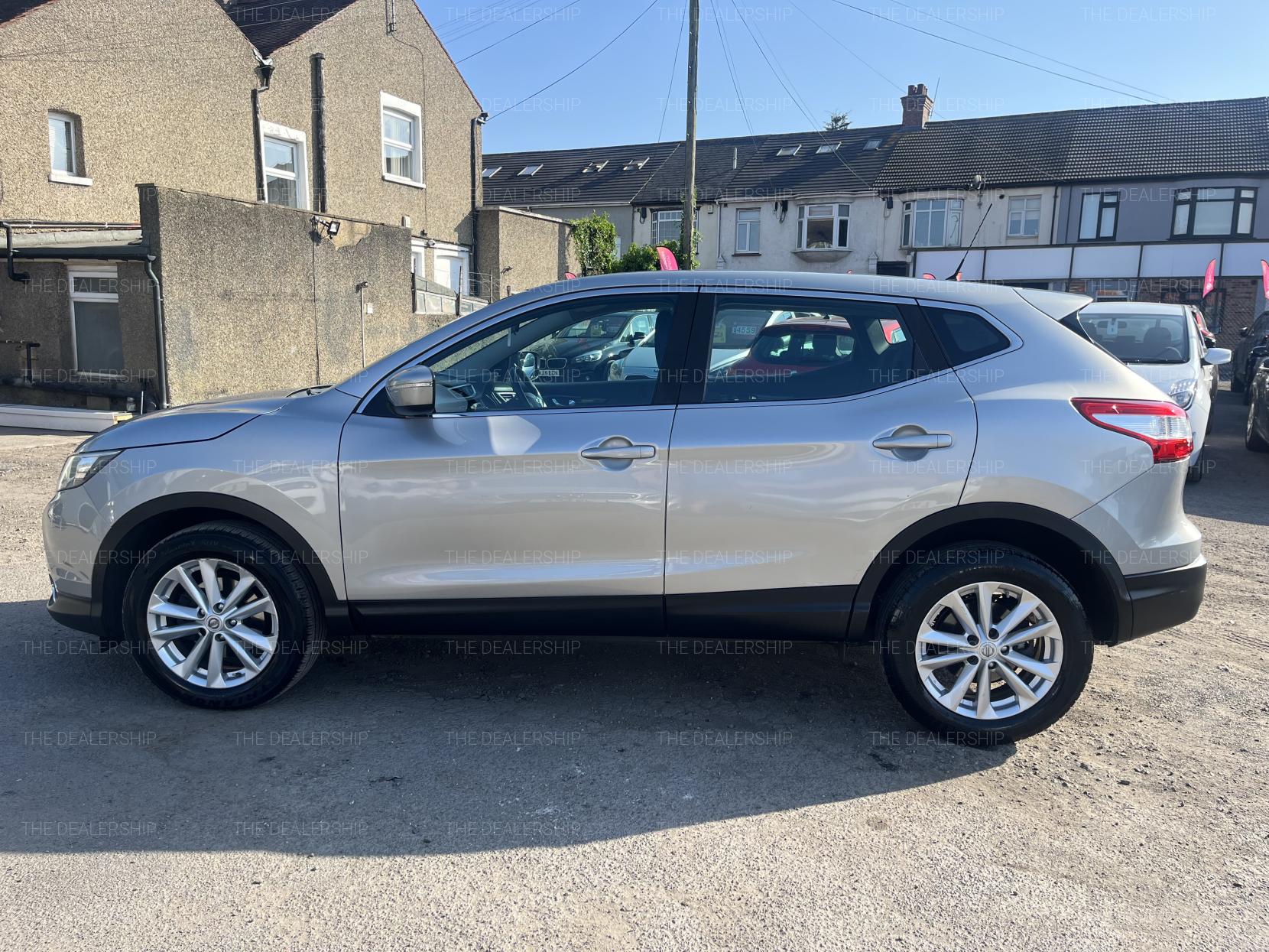 Nissan Qashqai 1.2 DIG-T Acenta SUV 5dr Petrol Manual 2WD Euro 5 (s/s) (115 ps)