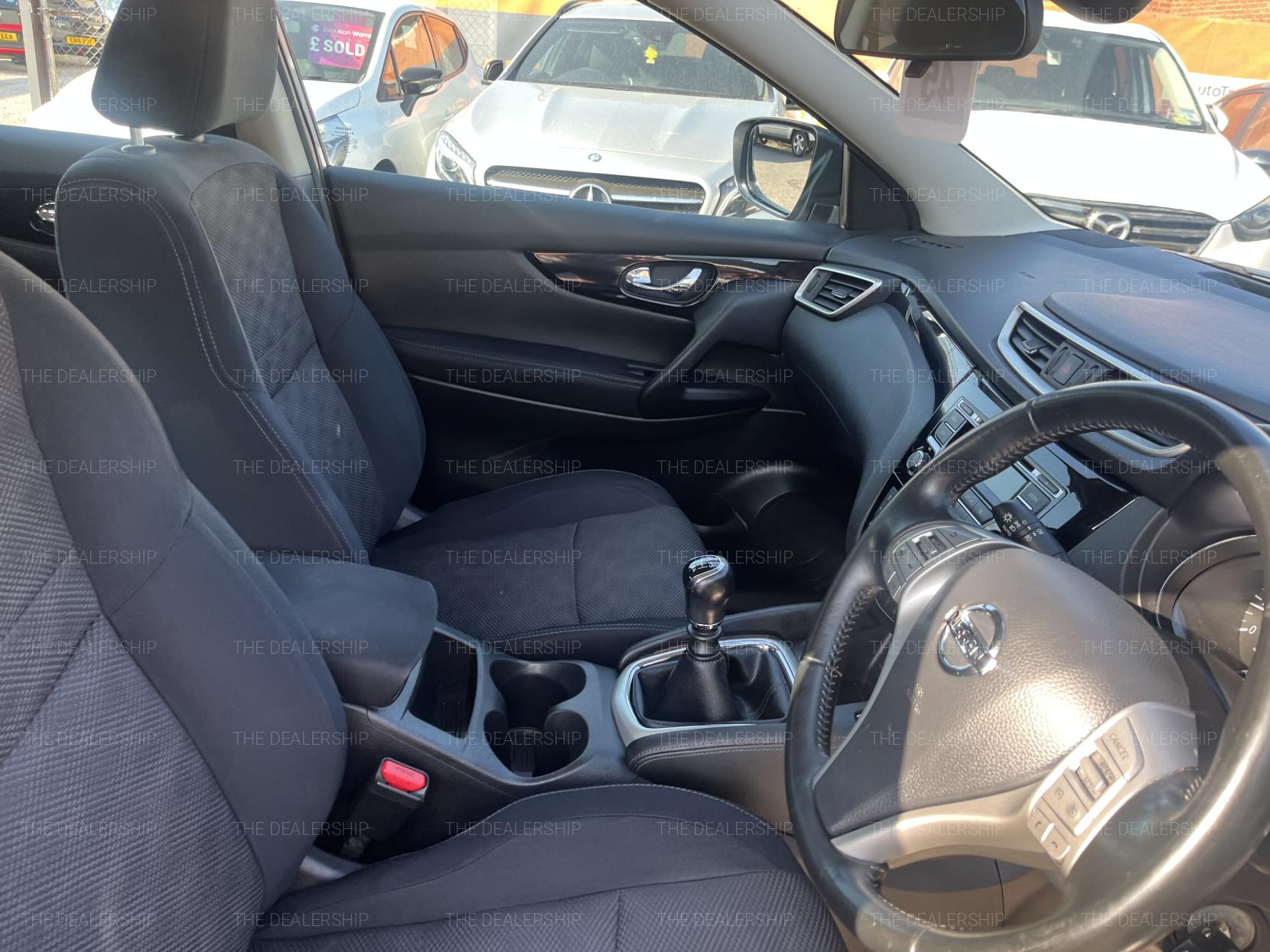 Nissan Qashqai 1.2 DIG-T Acenta SUV 5dr Petrol Manual 2WD Euro 5 (s/s) (115 ps)