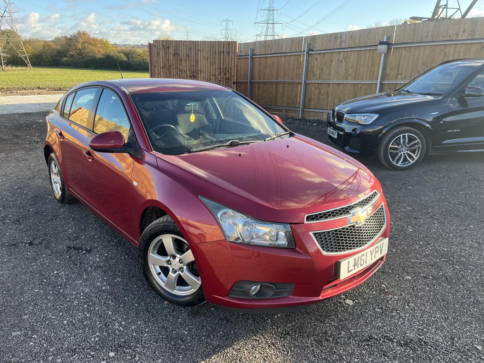 Chevrolet Cruze 1.6 LT Hatchback 5dr Petrol Manual Euro 5 (124 ps)