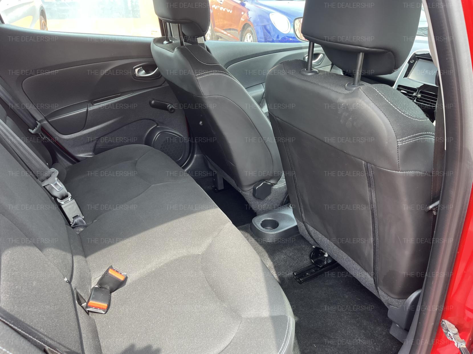 Renault Clio 1.2 16V Dynamique Nav Hatchback 5dr Petrol Manual Euro 6 (75 ps)