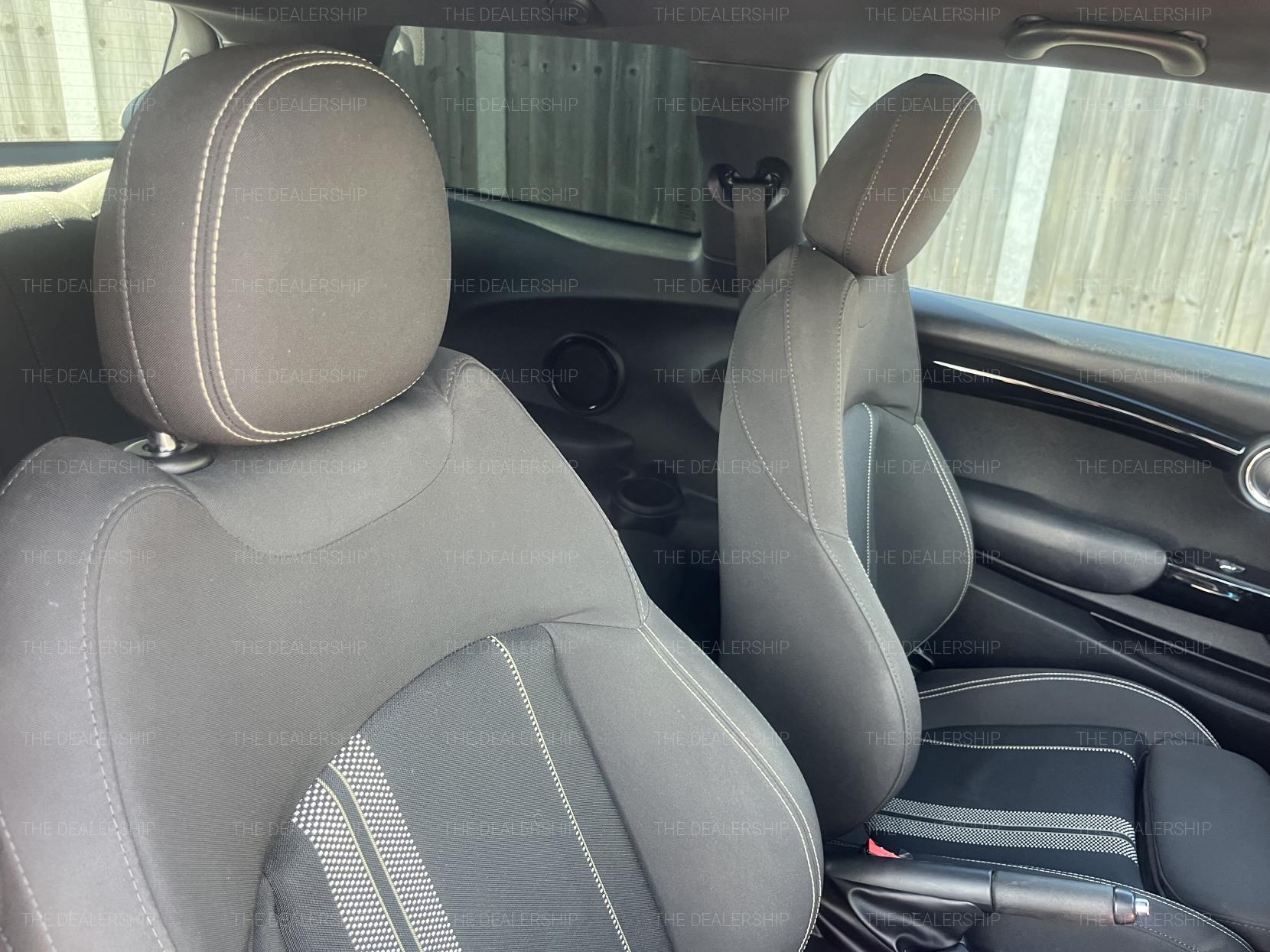 MINI Hatch 2.0 Cooper S Hatchback 3dr Petrol Manual Euro 6 (s/s) (192 ps)