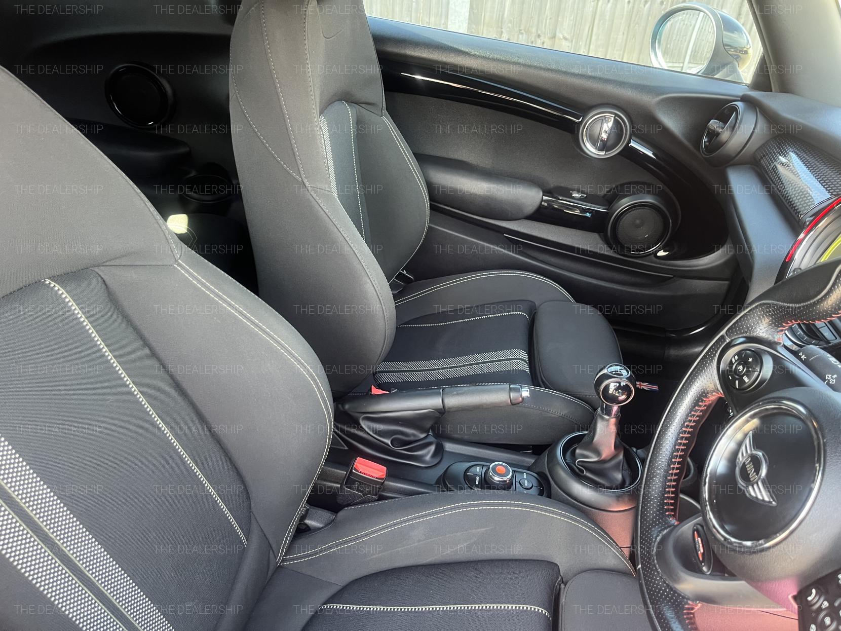 MINI Hatch 2.0 Cooper S Hatchback 3dr Petrol Manual Euro 6 (s/s) (192 ps)