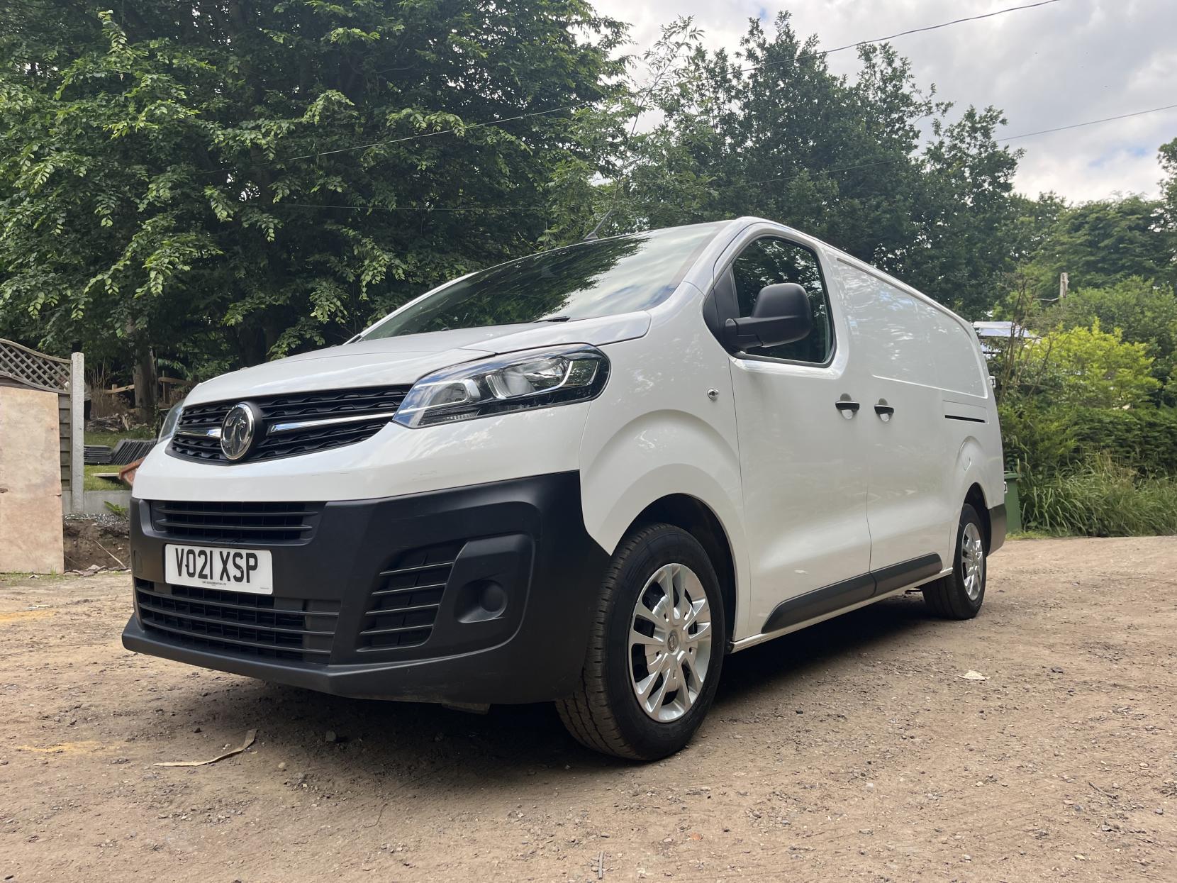 Vauxhall Vivaro 1.5 Turbo D 2900 Dynamic Panel Van 6dr Diesel Manual L2 H1 Euro 6 (s/s) (100 ps)