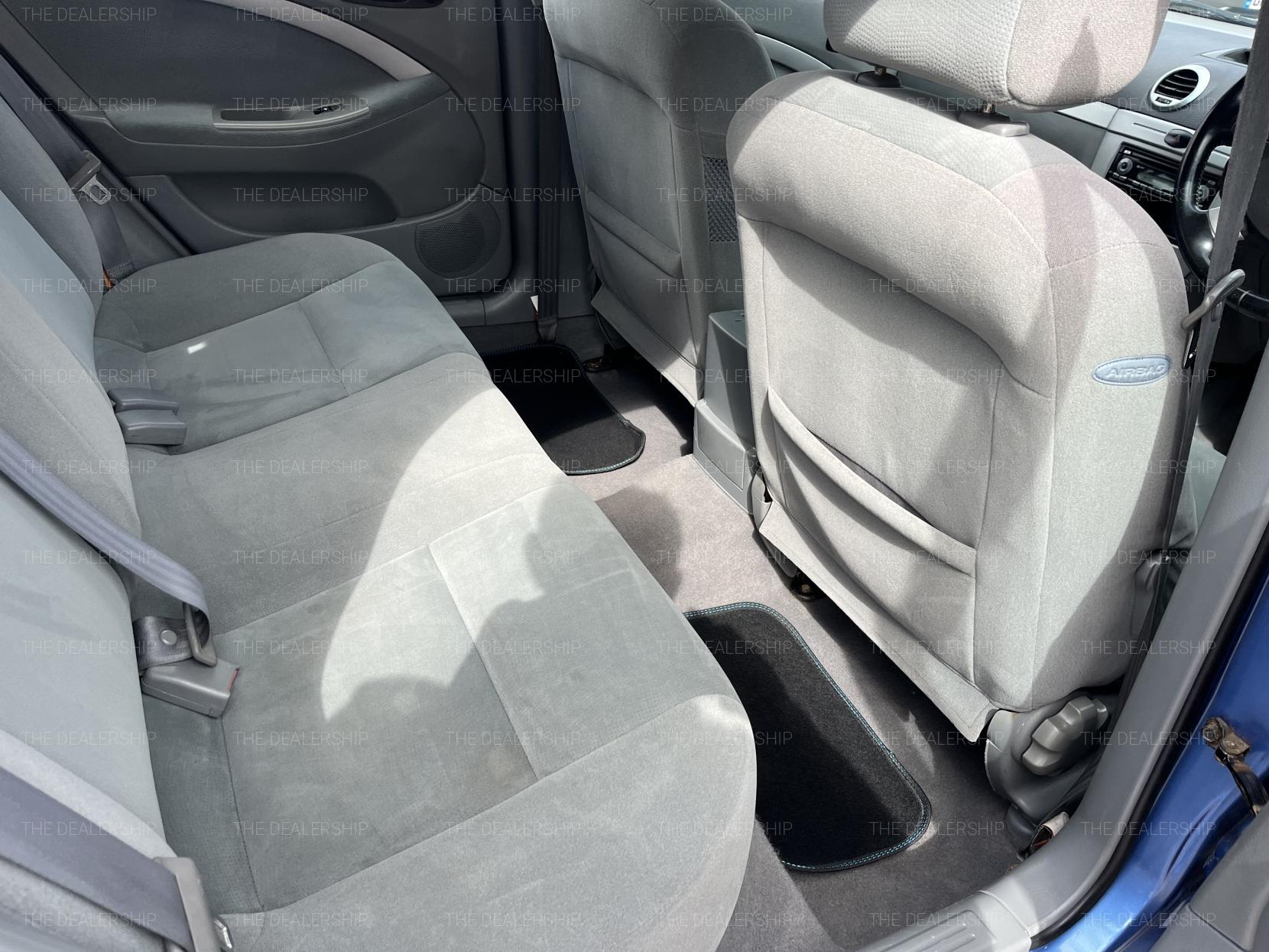 Chevrolet Lacetti 1.6 SX Hatchback 5dr Petrol Automatic (197 g/km, 108 bhp)
