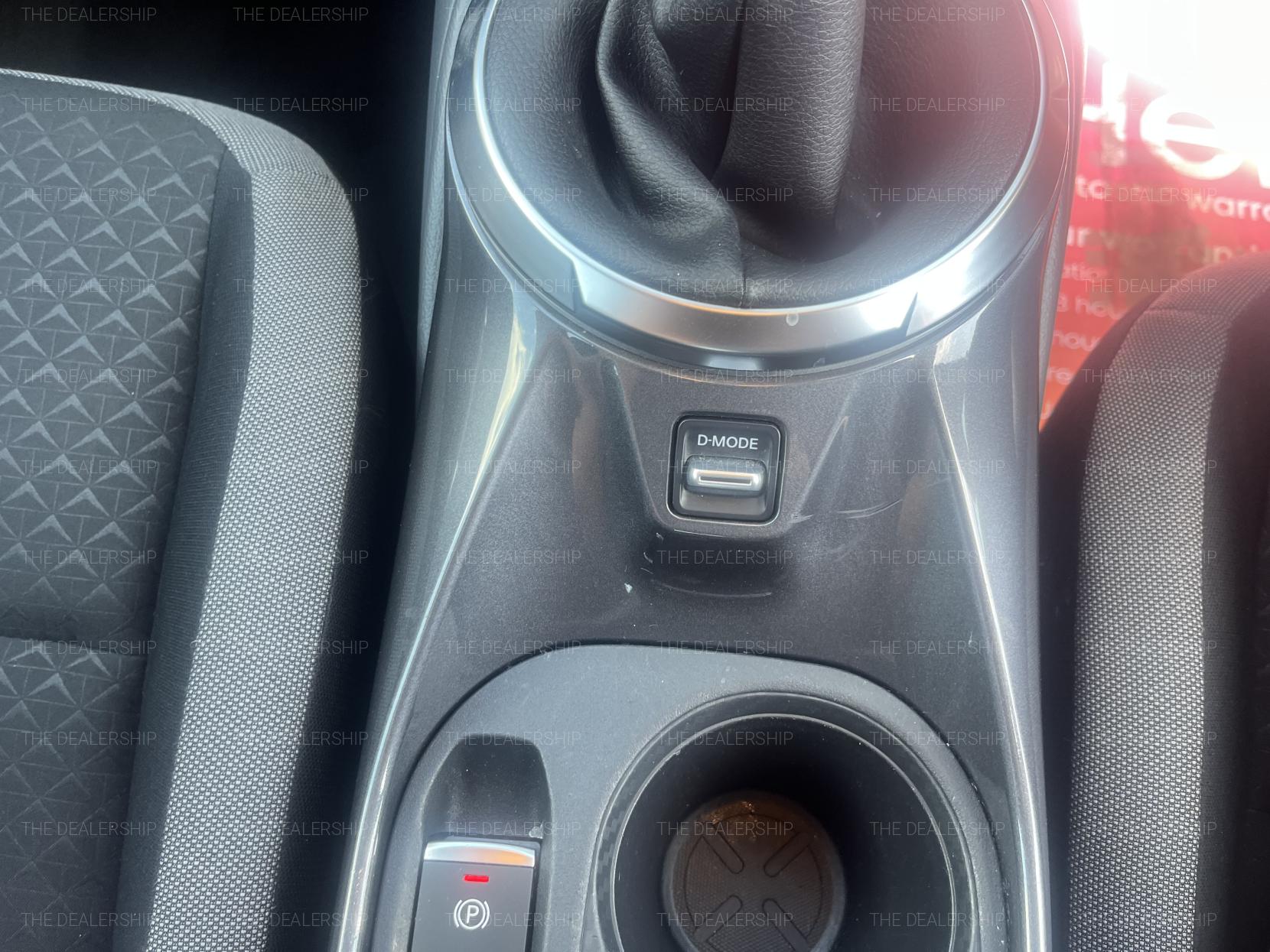 Nissan Juke 1.0 DIG-T N-Connecta SUV 5dr Petrol Manual Euro 6 (s/s) (114 ps)