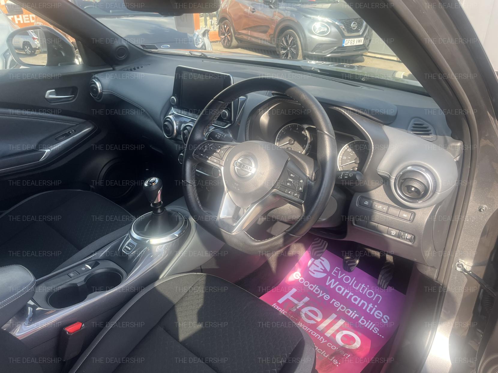 Nissan Juke 1.0 DIG-T N-Connecta SUV 5dr Petrol Manual Euro 6 (s/s) (114 ps)