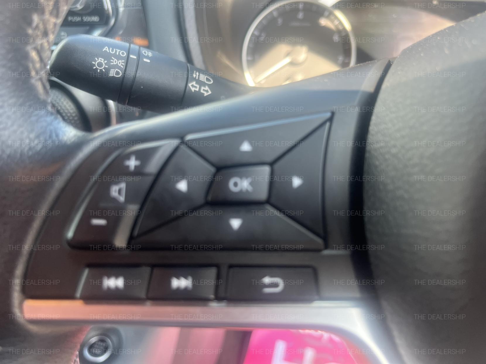 Nissan Juke 1.0 DIG-T N-Connecta SUV 5dr Petrol Manual Euro 6 (s/s) (114 ps)