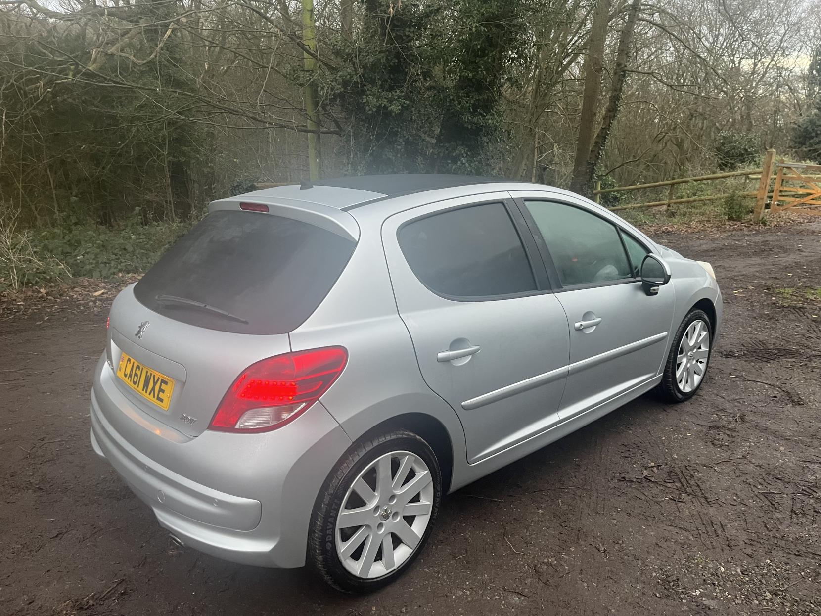 Peugeot 207 1.6 VTi Allure Hatchback 5dr Petrol Tiptronic Euro 5 (120 ps)