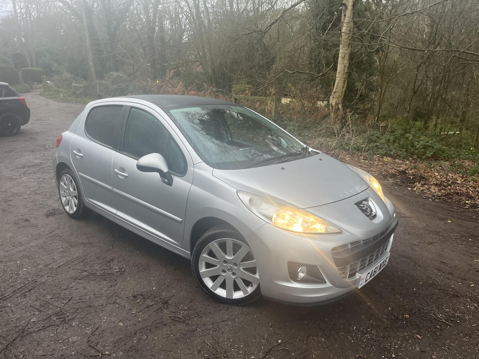 Peugeot 207 1.6 VTi Allure Hatchback 5dr Petrol Tiptronic Euro 5 (120 ps)