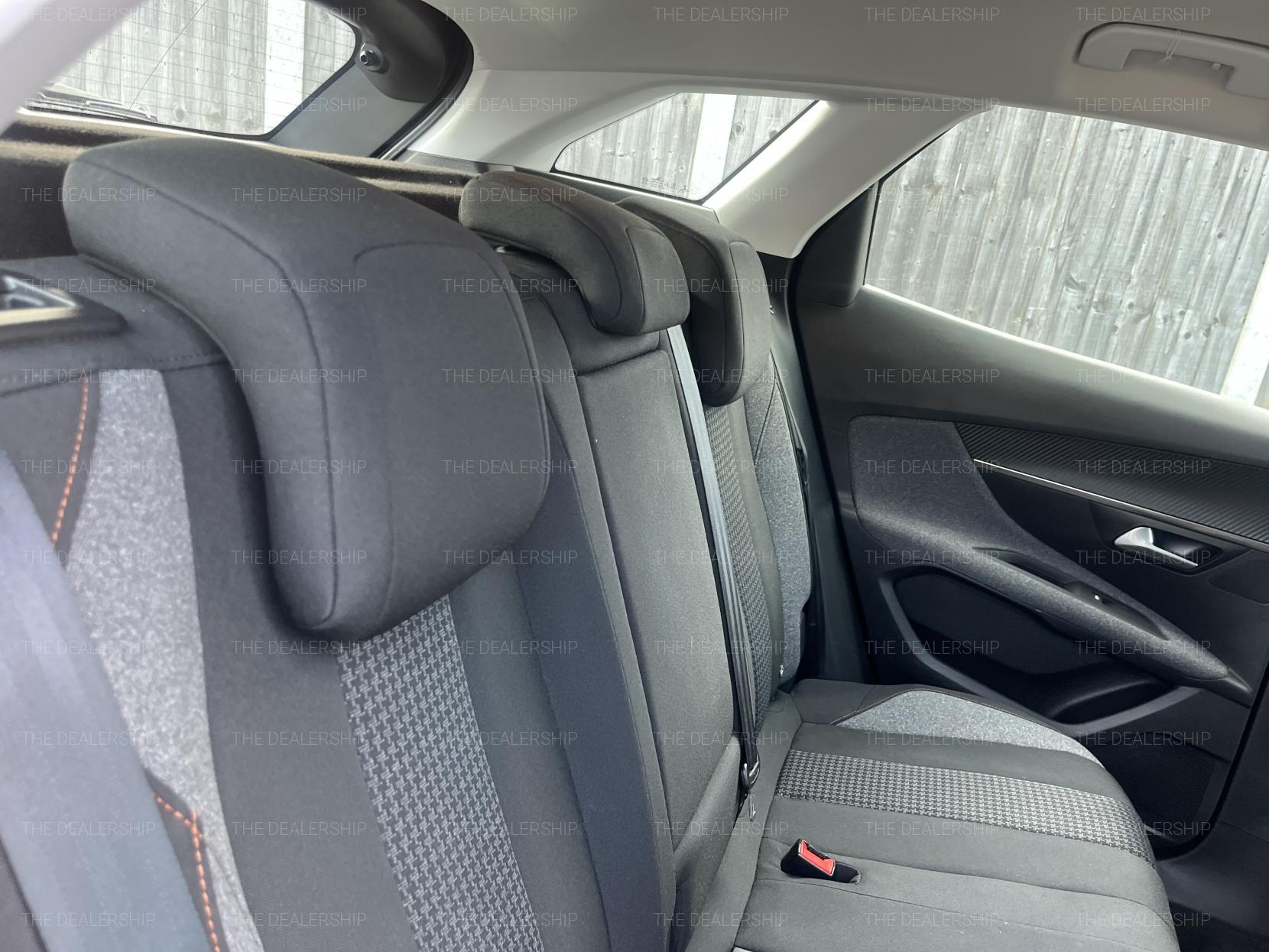 Peugeot 3008 1.2 PureTech Active SUV 5dr Petrol Manual Euro 6 (s/s) (130 ps)