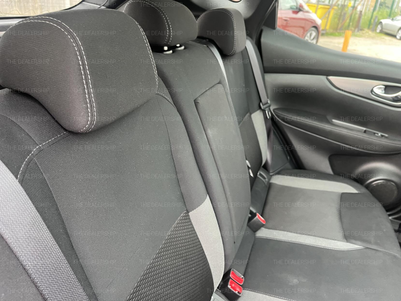 Nissan Qashqai 1.2 DIG-T N-Connecta SUV 5dr Petrol Manual Euro 6 (s/s) (115 ps)