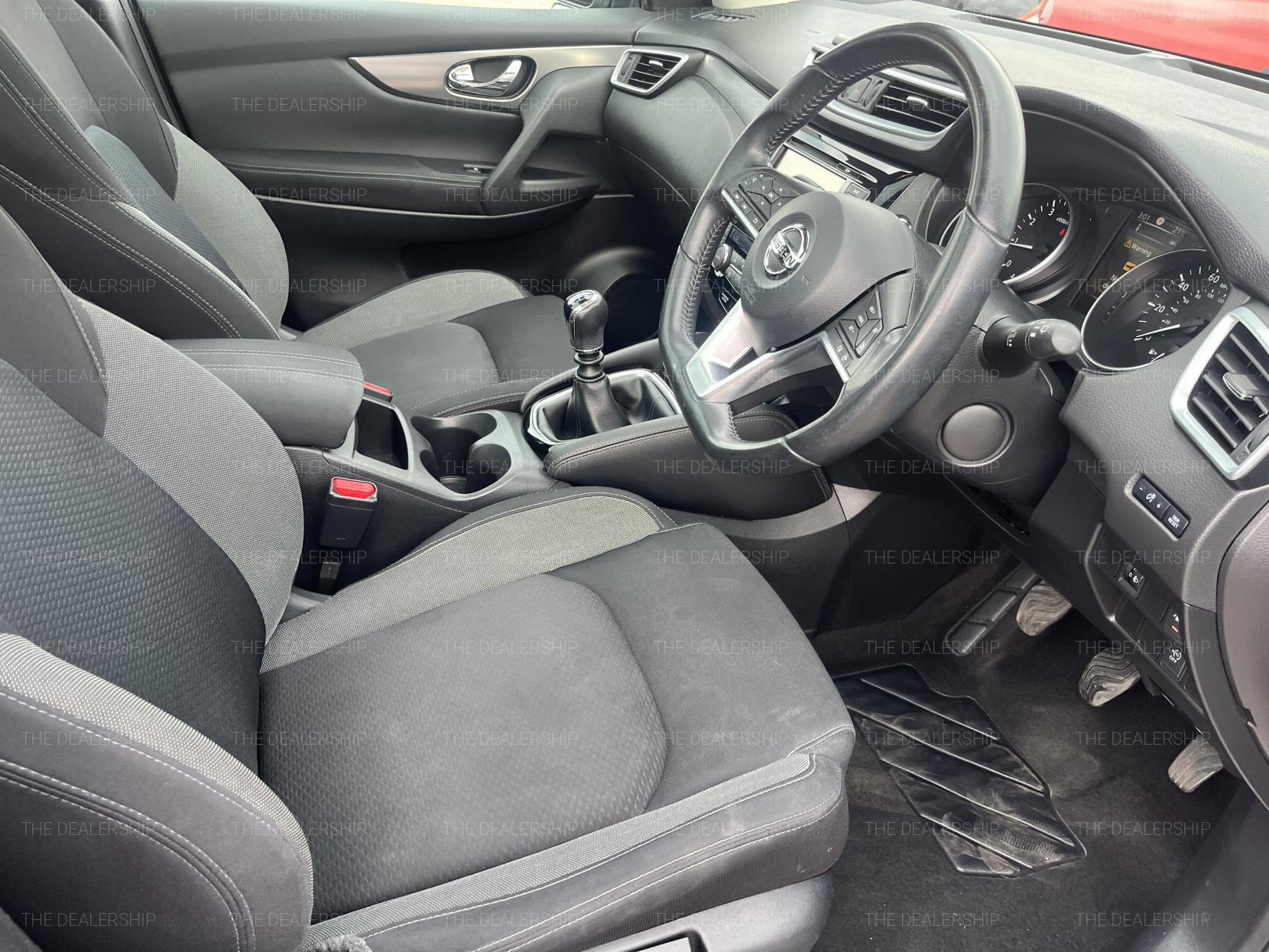 Nissan Qashqai 1.2 DIG-T N-Connecta SUV 5dr Petrol Manual Euro 6 (s/s) (115 ps)