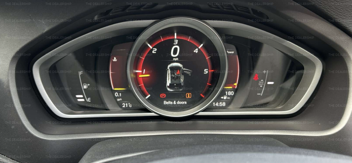 Volvo V40 2.0 D3 Inscription Hatchback 5dr Diesel Manual Euro 6 (s/s) (150 ps)