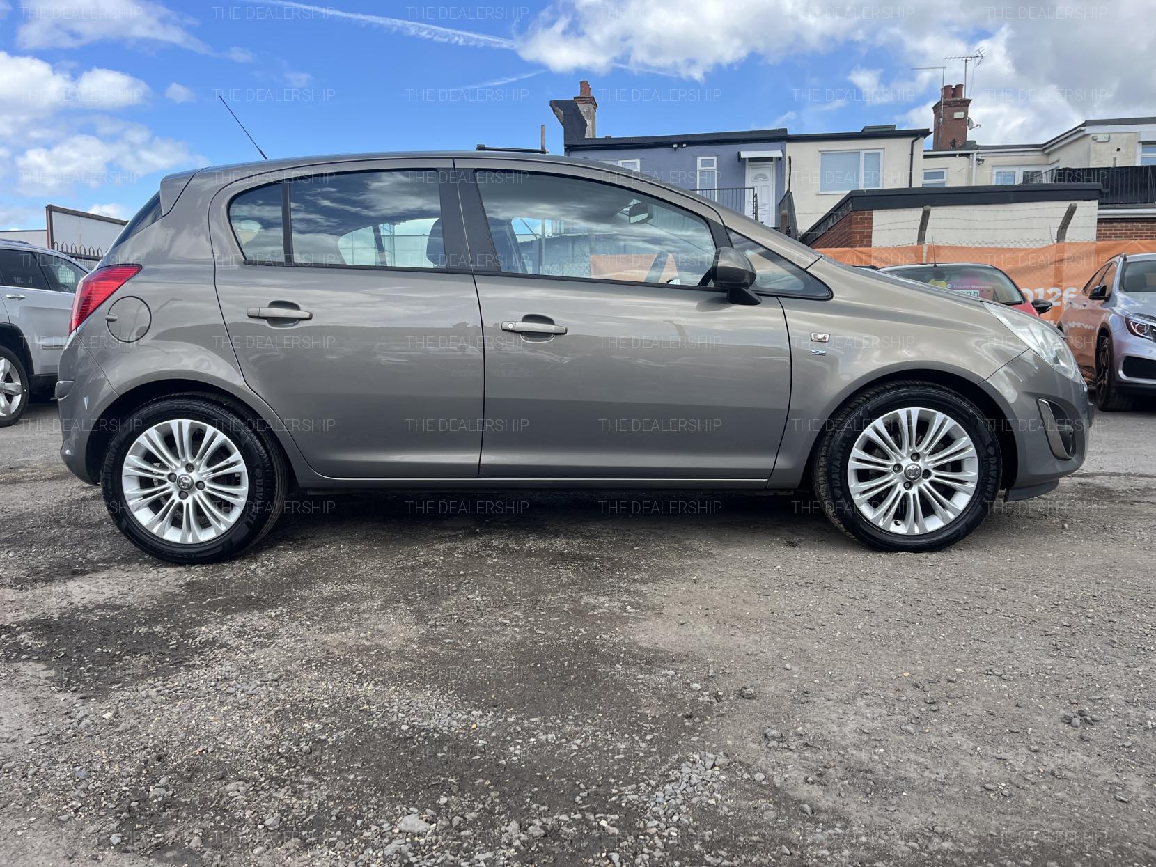 Vauxhall Corsa 1.4 16V SE Hatchback 5dr Petrol Auto Euro 5 (100 ps)