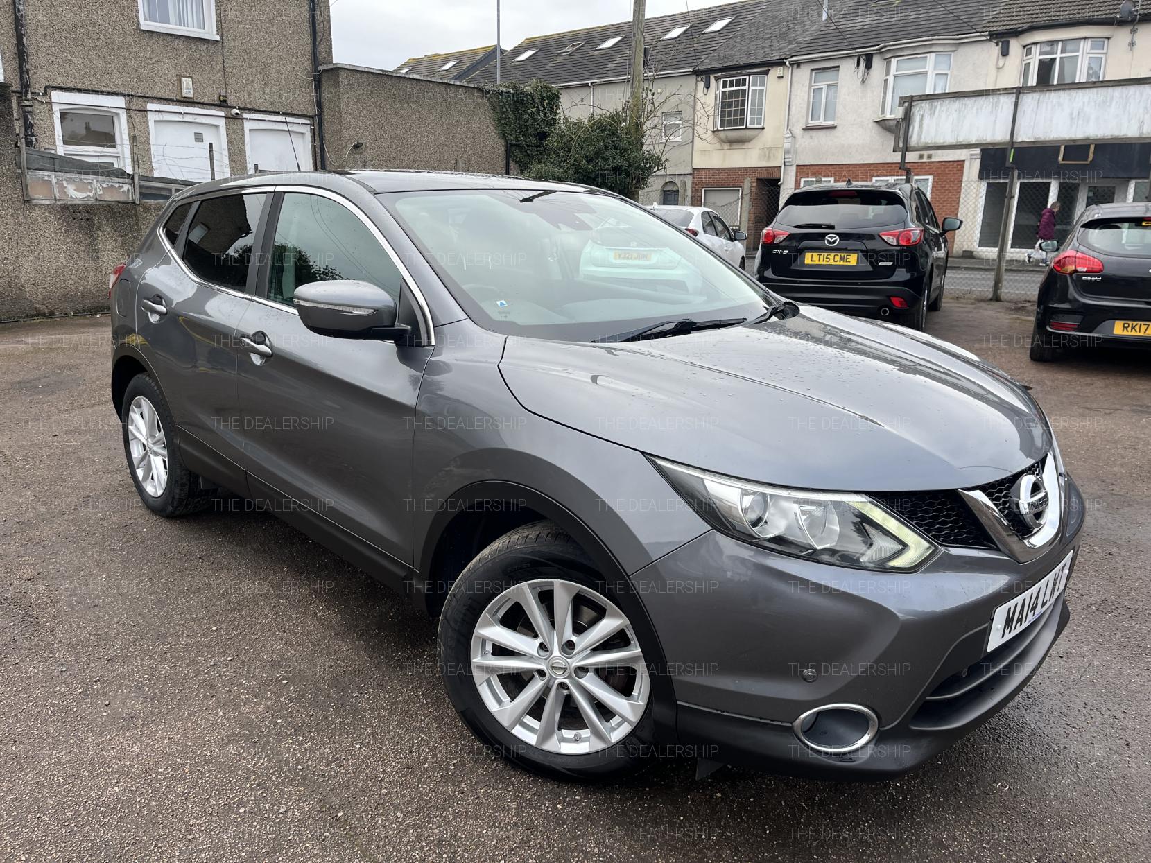 Nissan Qashqai 1.2 DIG-T Acenta Premium SUV 5dr Petrol Manual 2WD Euro 5 (s/s) (115 ps)