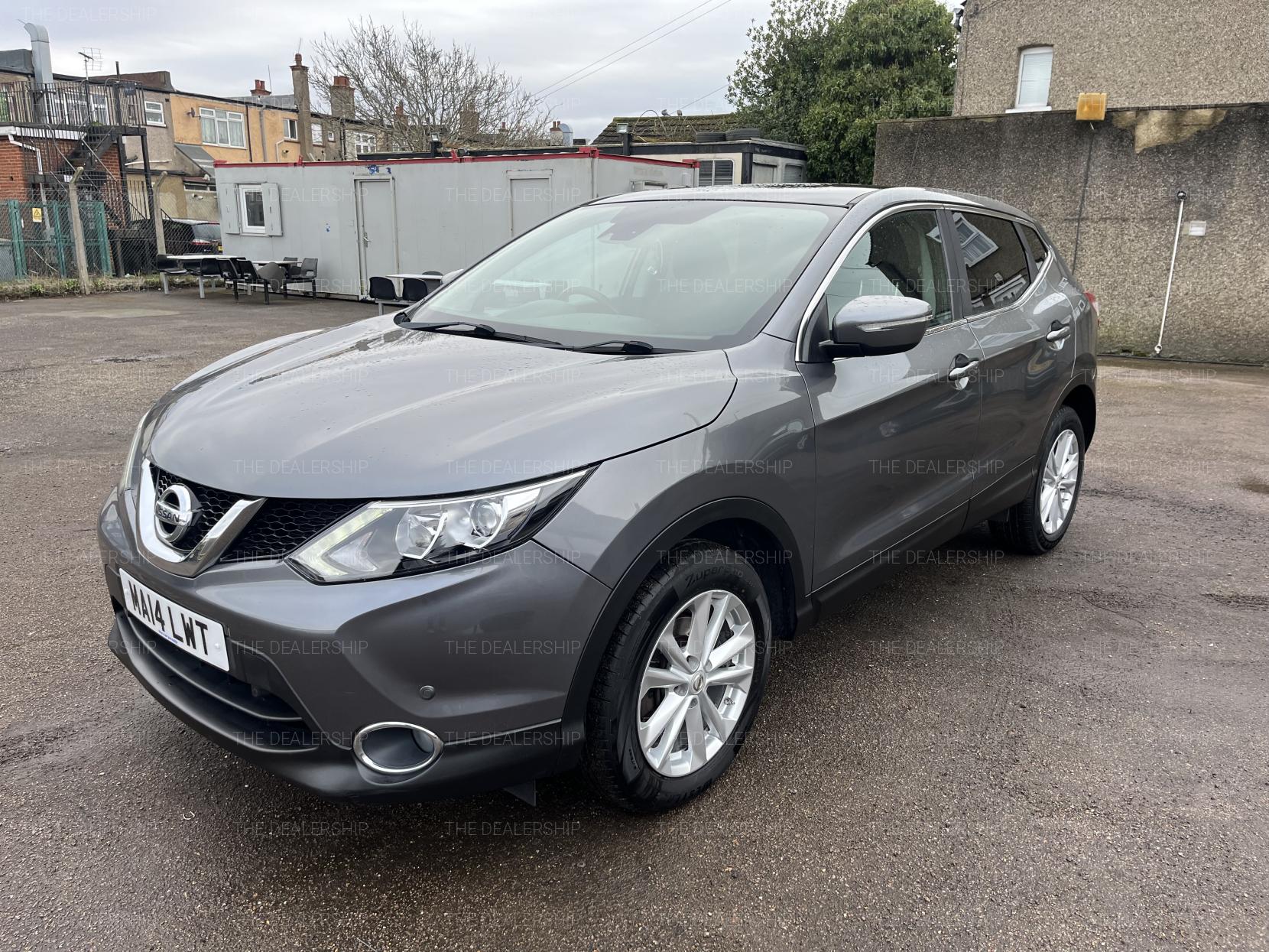 Nissan Qashqai 1.2 DIG-T Acenta Premium SUV 5dr Petrol Manual 2WD Euro 5 (s/s) (115 ps)