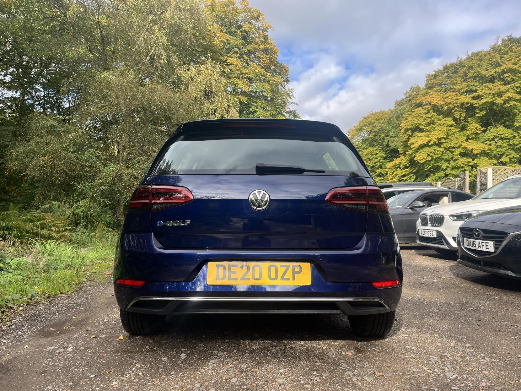 Volkswagen e-Golf 35.8kWh e-Golf Hatchback 5dr Electric Auto (136 ps)