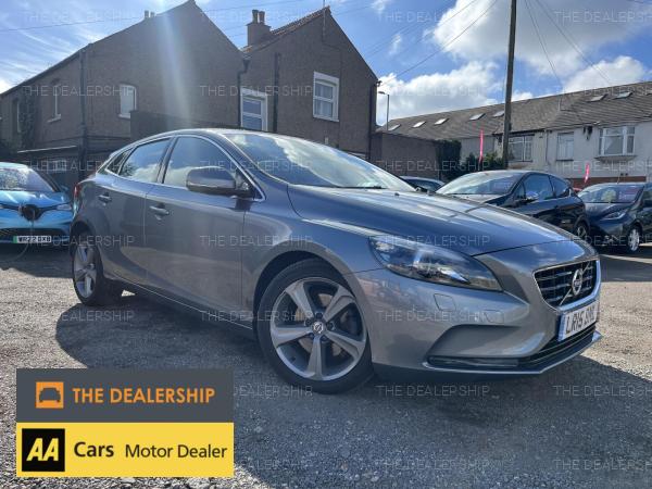 Volvo V40 1.6 D2 SE Lux Nav Hatchback 5dr Diesel Powershift Euro 5 (s/s) (115 ps)