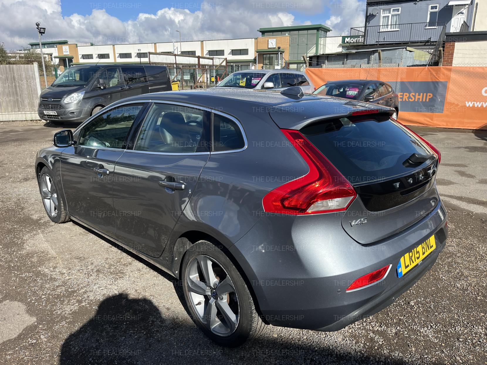 Volvo V40 1.6 D2 SE Lux Nav Hatchback 5dr Diesel Powershift Euro 5 (s/s) (115 ps)