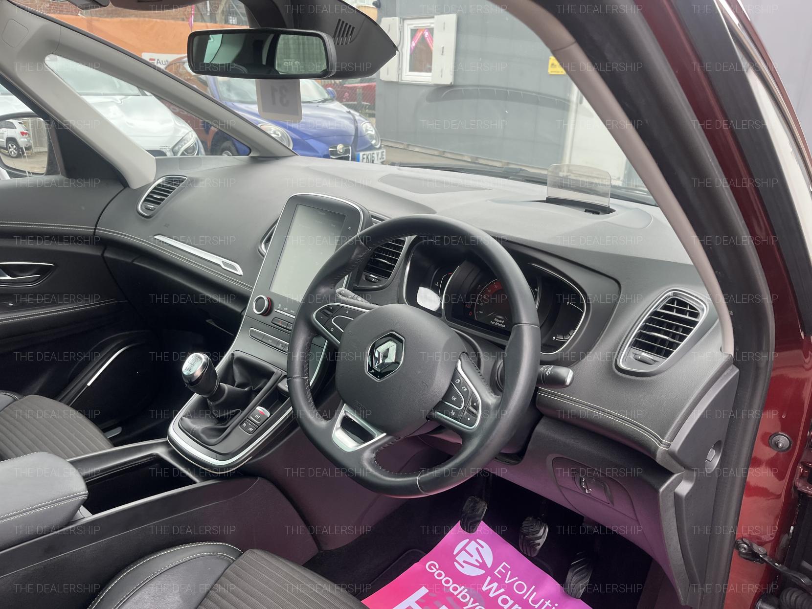 Renault Grand Scenic 1.2 TCe Dynamique S Nav MPV 5dr Petrol Manual Euro 6 (s/s) (130 ps)