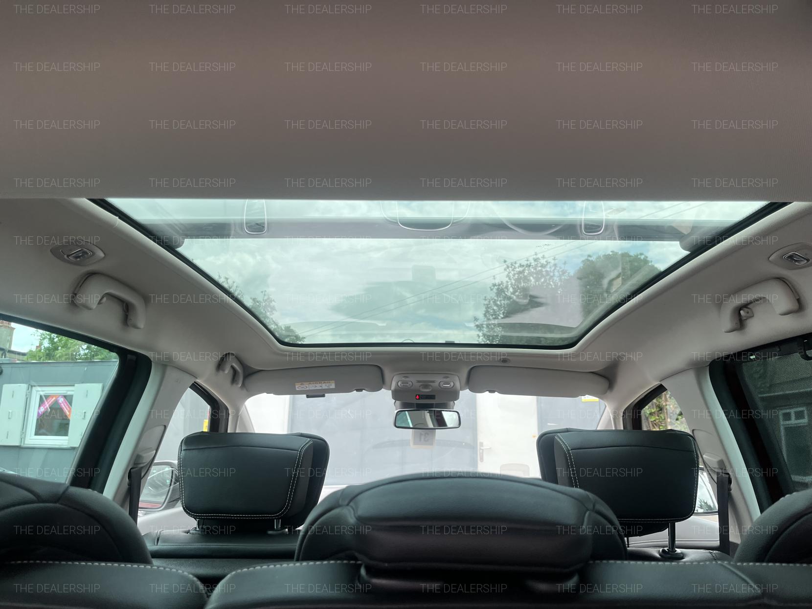 Renault Grand Scenic 1.2 TCe Dynamique S Nav MPV 5dr Petrol Manual Euro 6 (s/s) (130 ps)