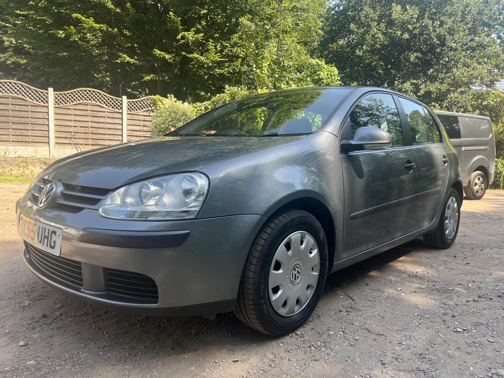 Volkswagen Golf 1.6 FSI S Hatchback 5dr Petrol Manual (159 g/km, 113 bhp)