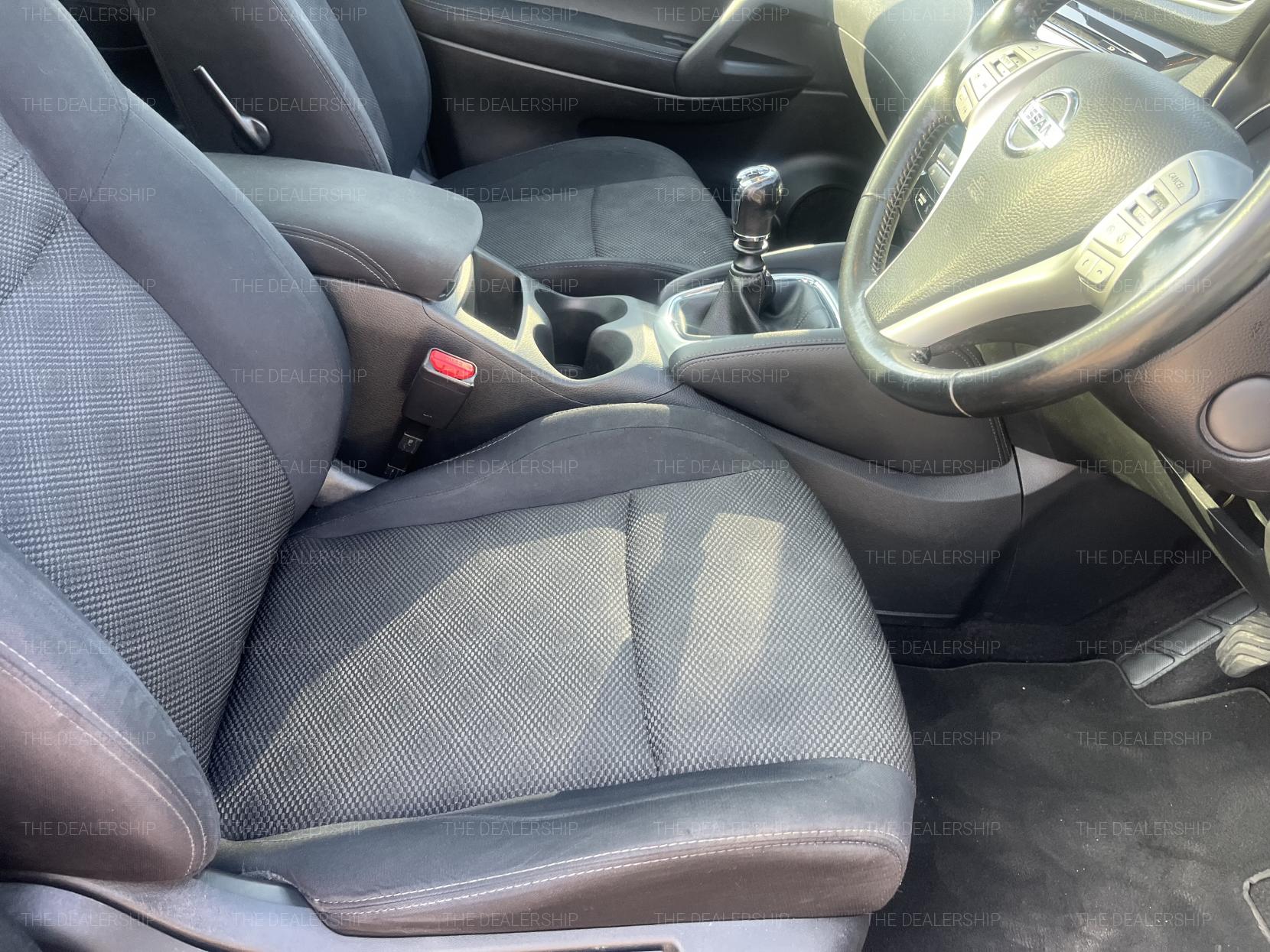 Nissan Qashqai 1.2 DIG-T N-Connecta SUV 5dr Petrol Manual 2WD Euro 6 (s/s) (115 ps)