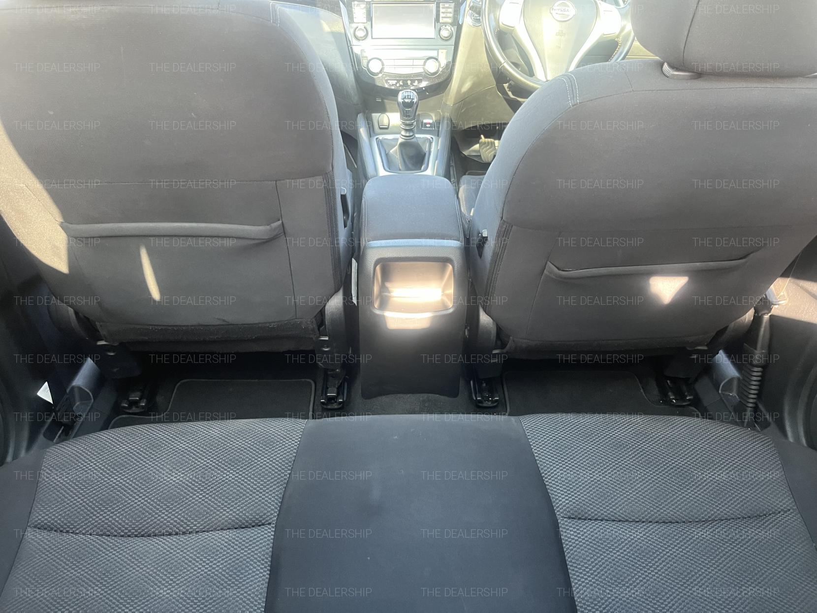 Nissan Qashqai 1.2 DIG-T N-Connecta SUV 5dr Petrol Manual 2WD Euro 6 (s/s) (115 ps)