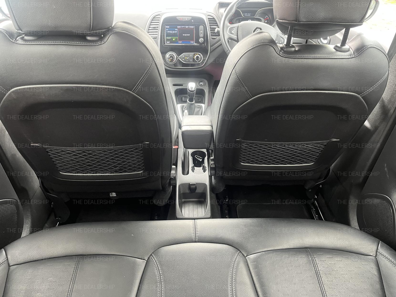 Renault Captur 0.9 TCe ENERGY Signature X Nav SUV 5dr Petrol Manual Euro 6 (s/s) (90 ps)