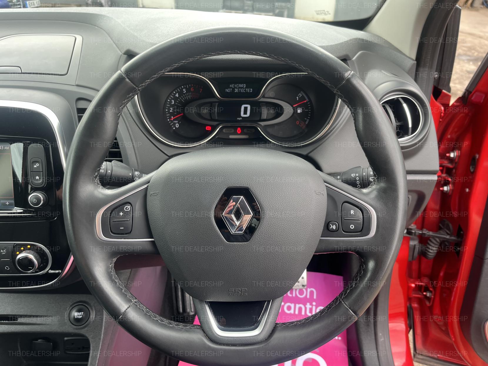 Renault Captur 0.9 TCe ENERGY Signature X Nav SUV 5dr Petrol Manual Euro 6 (s/s) (90 ps)